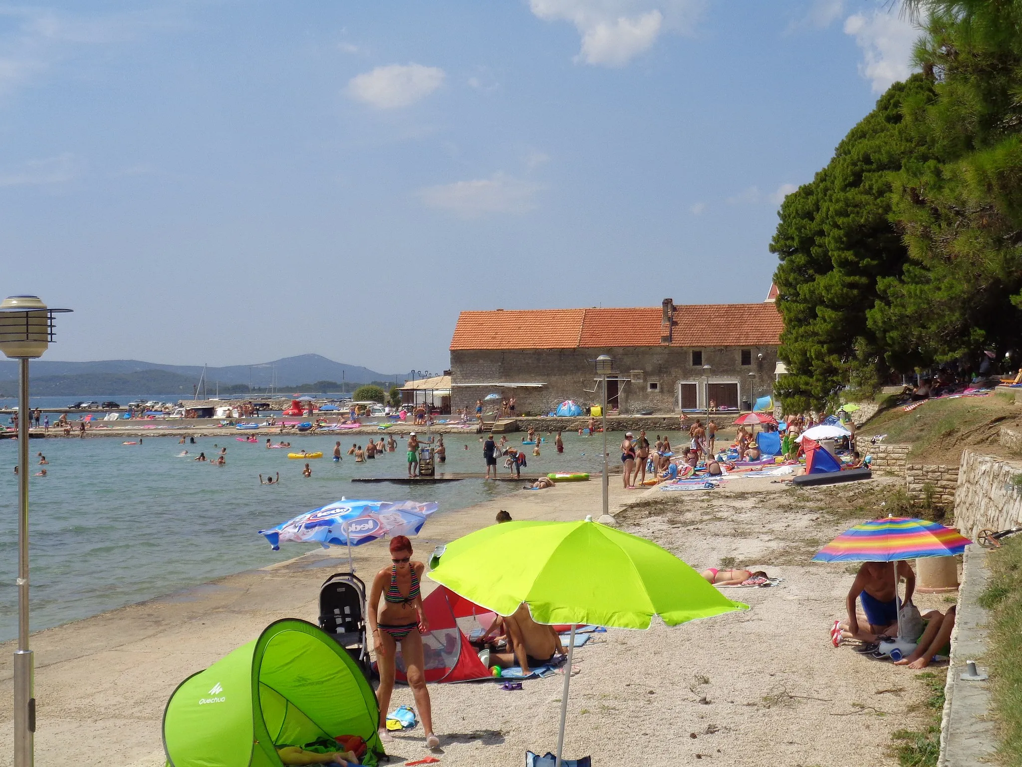 Photo showing: Sveti Filip i Jakov, Zadar County, Croatia - beach