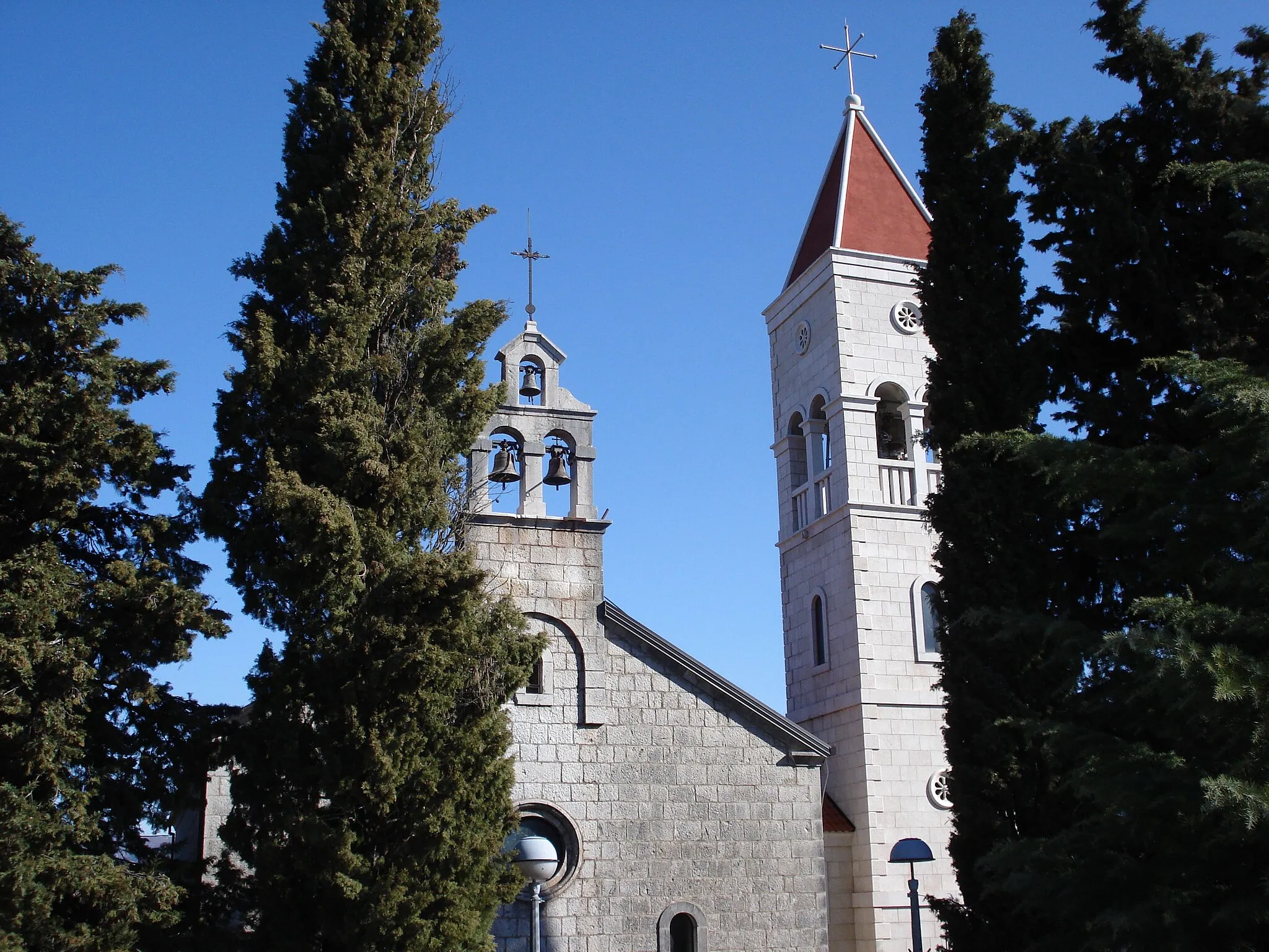 Photo showing: Zmijavci, a municipality in Croatia. The church of All Saints.