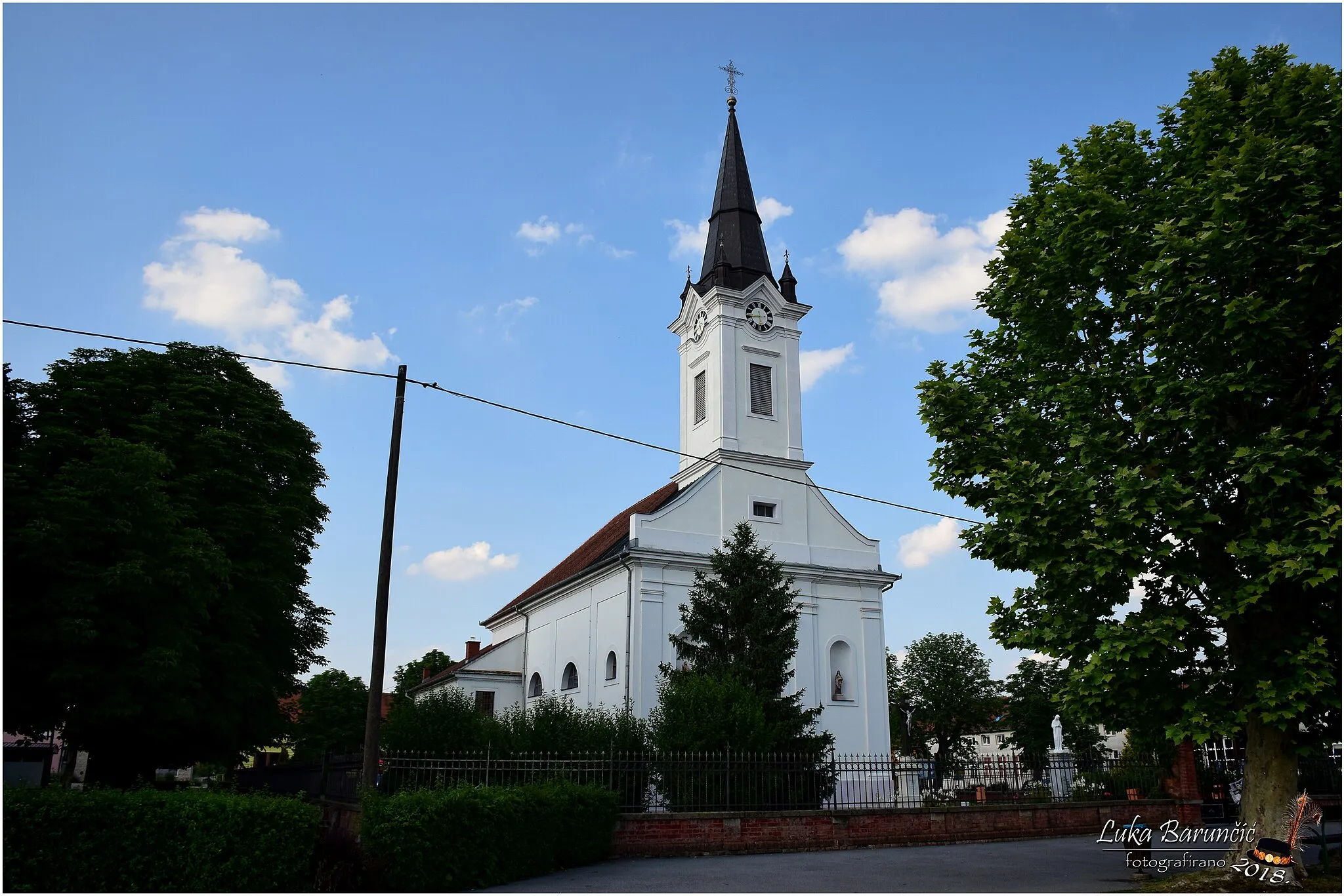 Photo showing: Crkva sv. Lovre Đakona i Mučenika
