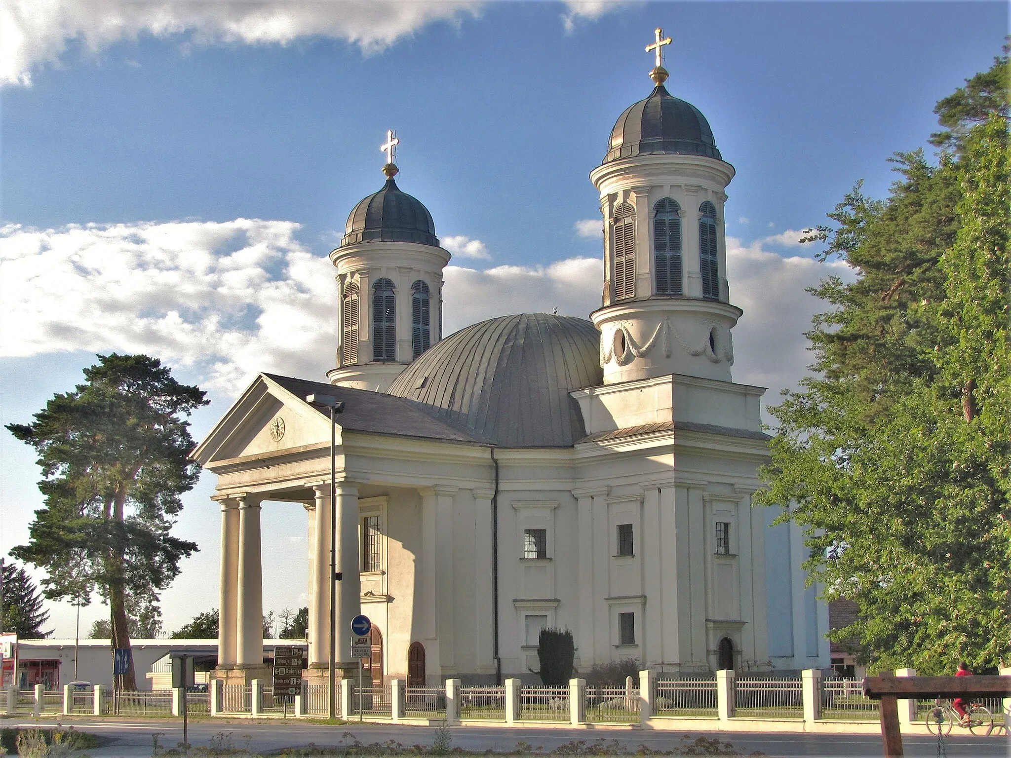 Photo showing: Crkva sv. Terezije u Suhopolju