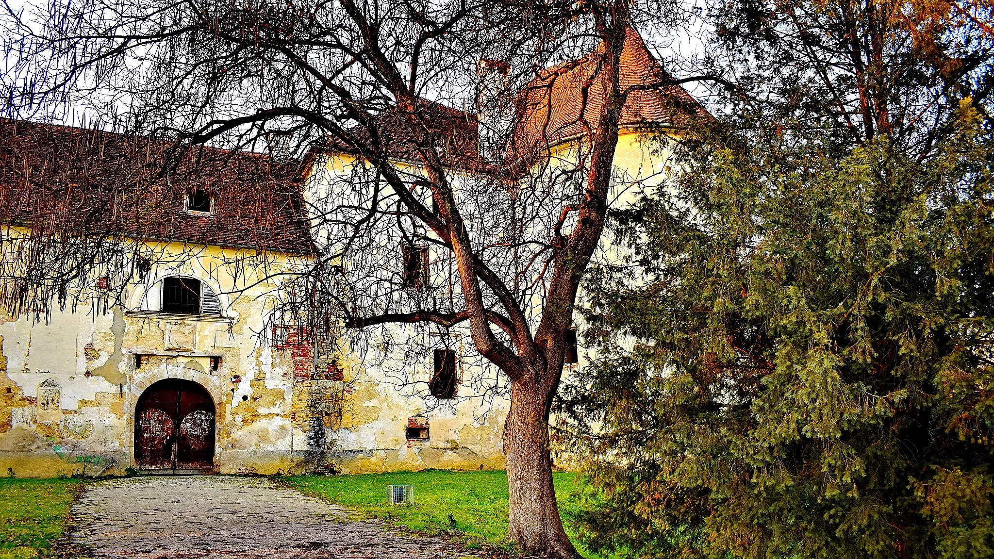 Photo showing: Erdődy Castle in Jasttrebarsko - Z-1574