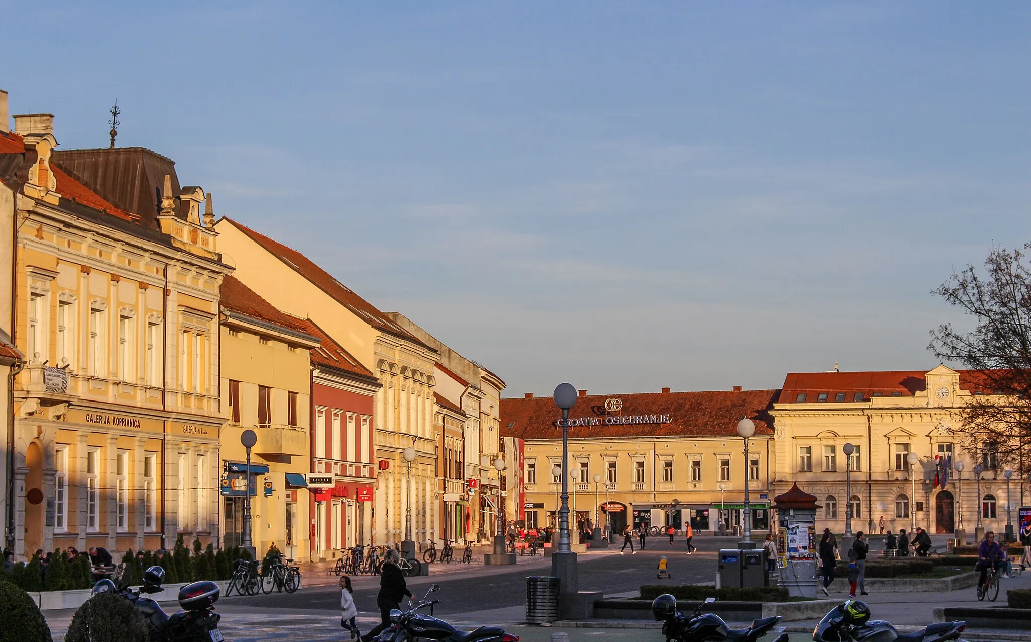 Photo showing: Koprivnica Ban Jelačić and Zrinski squares