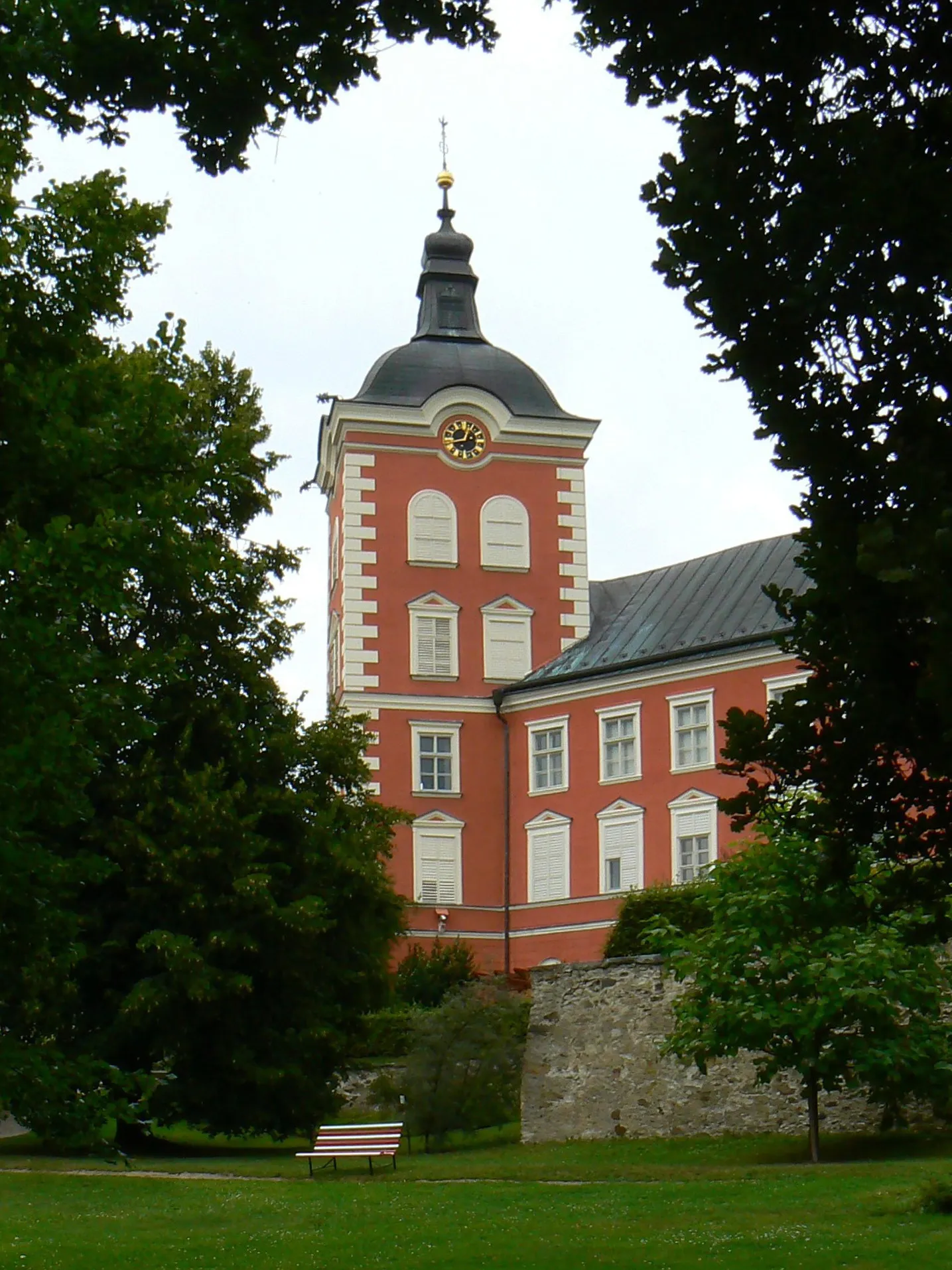 Photo showing: Chateau in Kamenice nad Lipou, Czech Republic