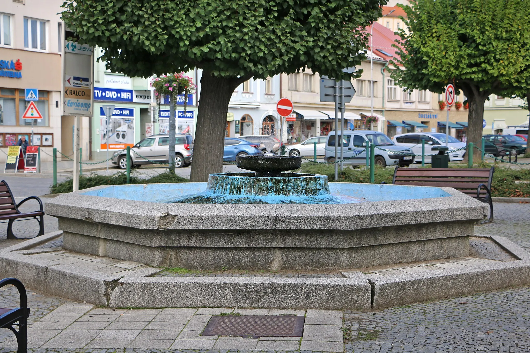 Photo showing: Fountain at Ledeč nad Sázavou, Czech Republic.
