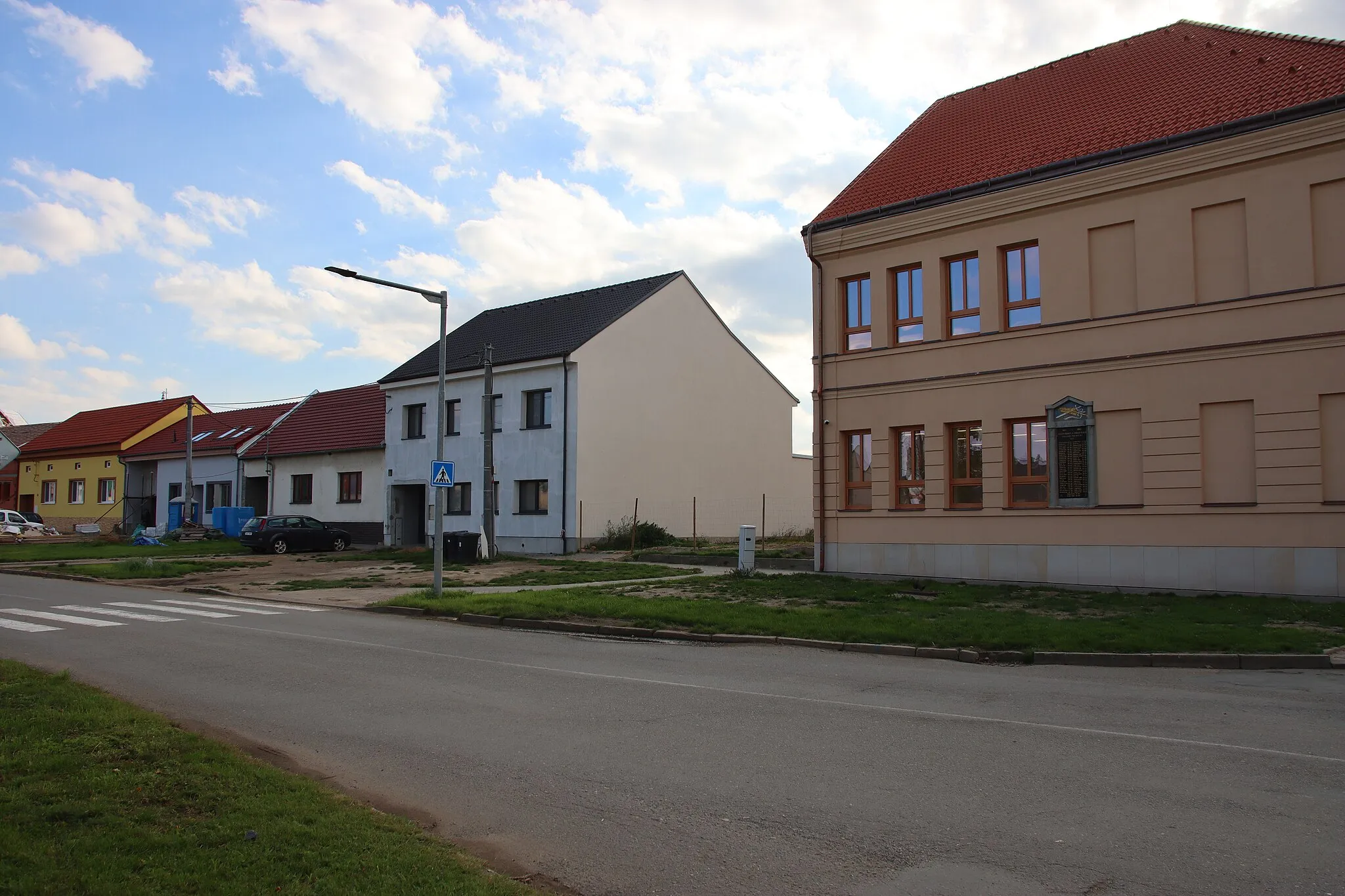 Photo showing: Moravská Nová Ves, a year and a quarter after tornado strike