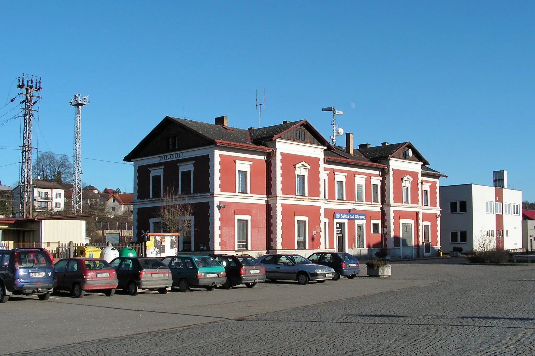 Photo showing: Nádražní budova ve Světlé nad Sázavou