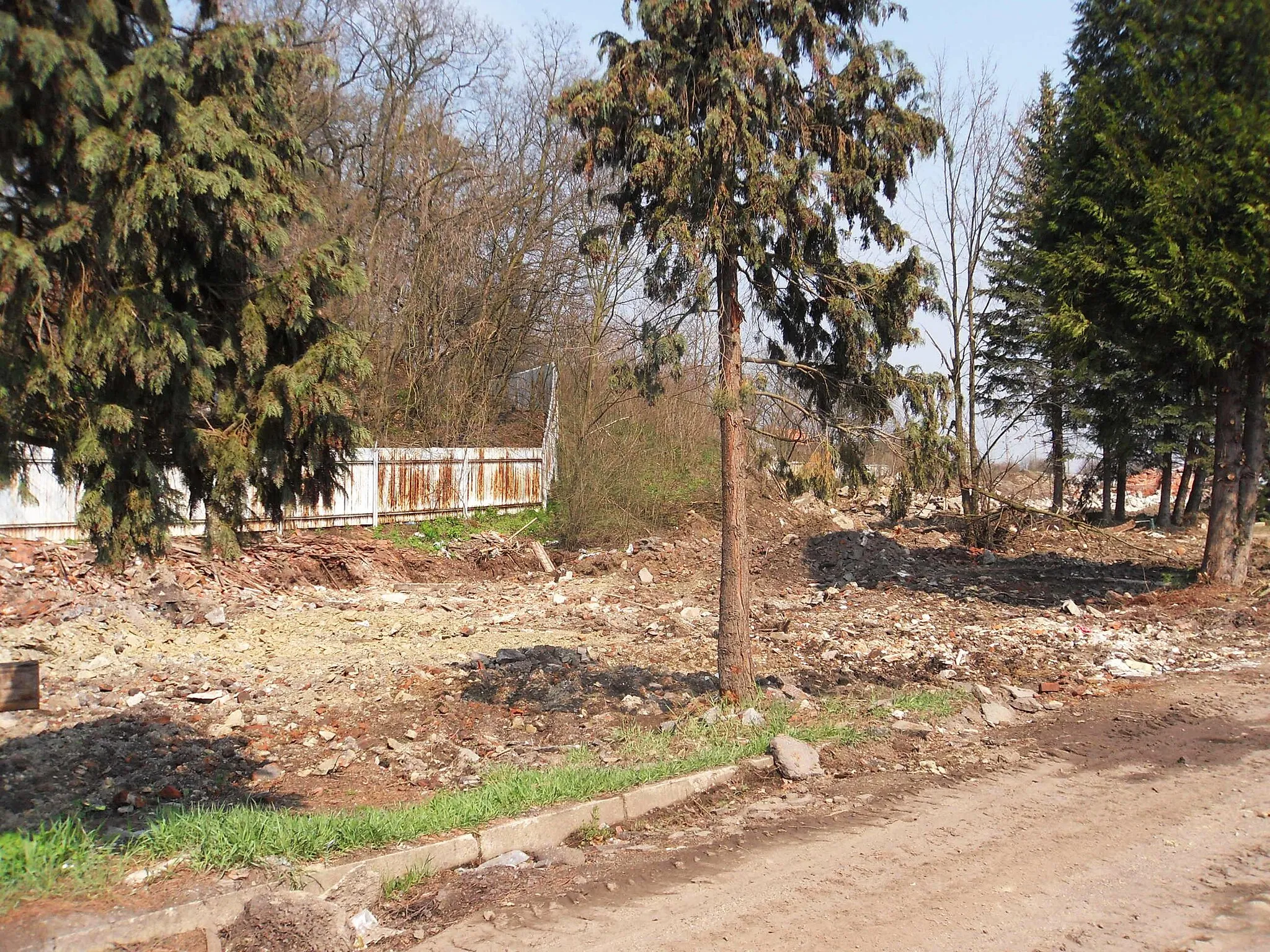 Photo showing: Former Julius coal mine, Zastávka, Brno-venkov District, Czech Republic