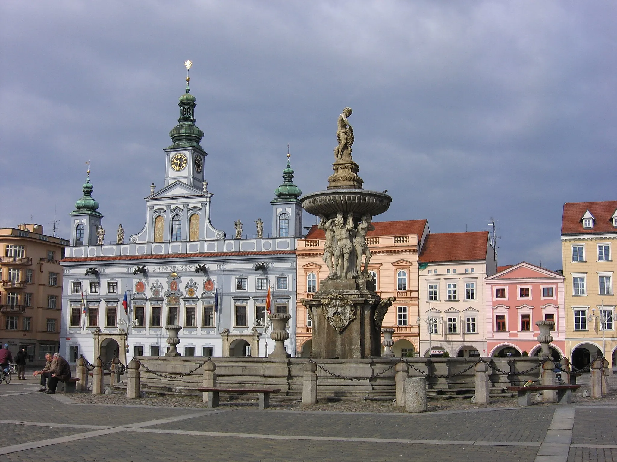 Photo showing: České Budějovice, Czech Republic: Baroque Town Hall and Samson fountain, South Bohemian region