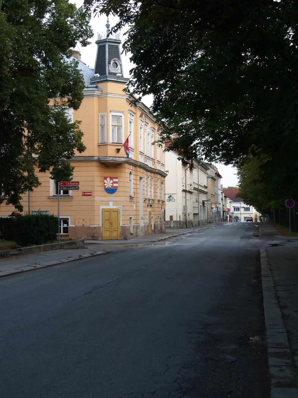 Photo showing: Rathaus in České Velenice, Revoluční 228.