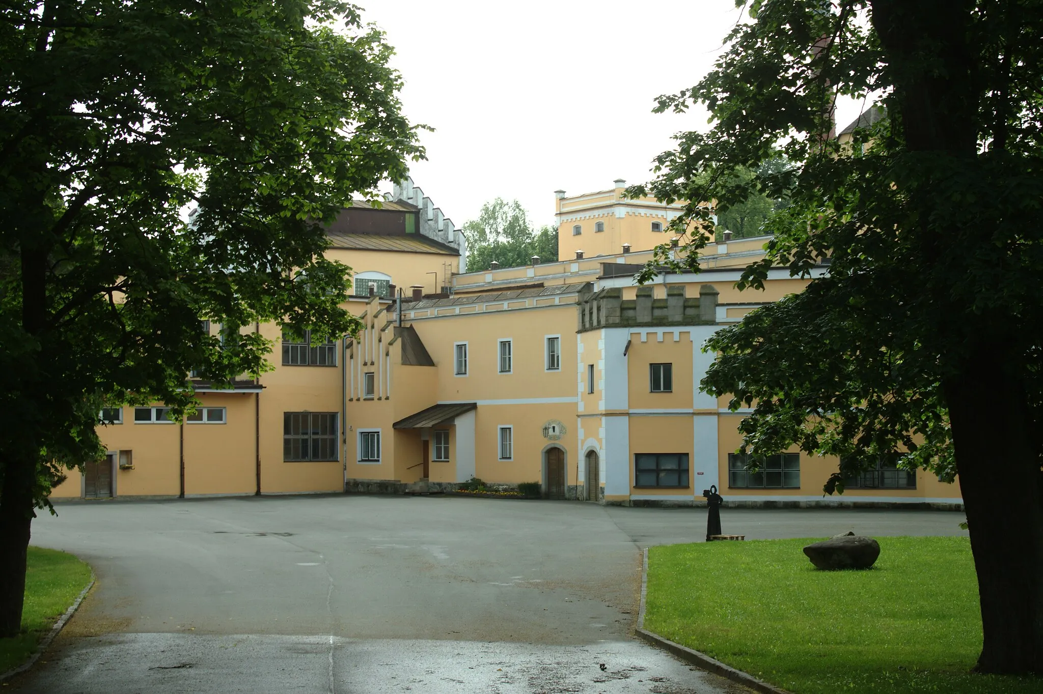 Photo showing: A brewery/mansion in Chodová Planá, CZ