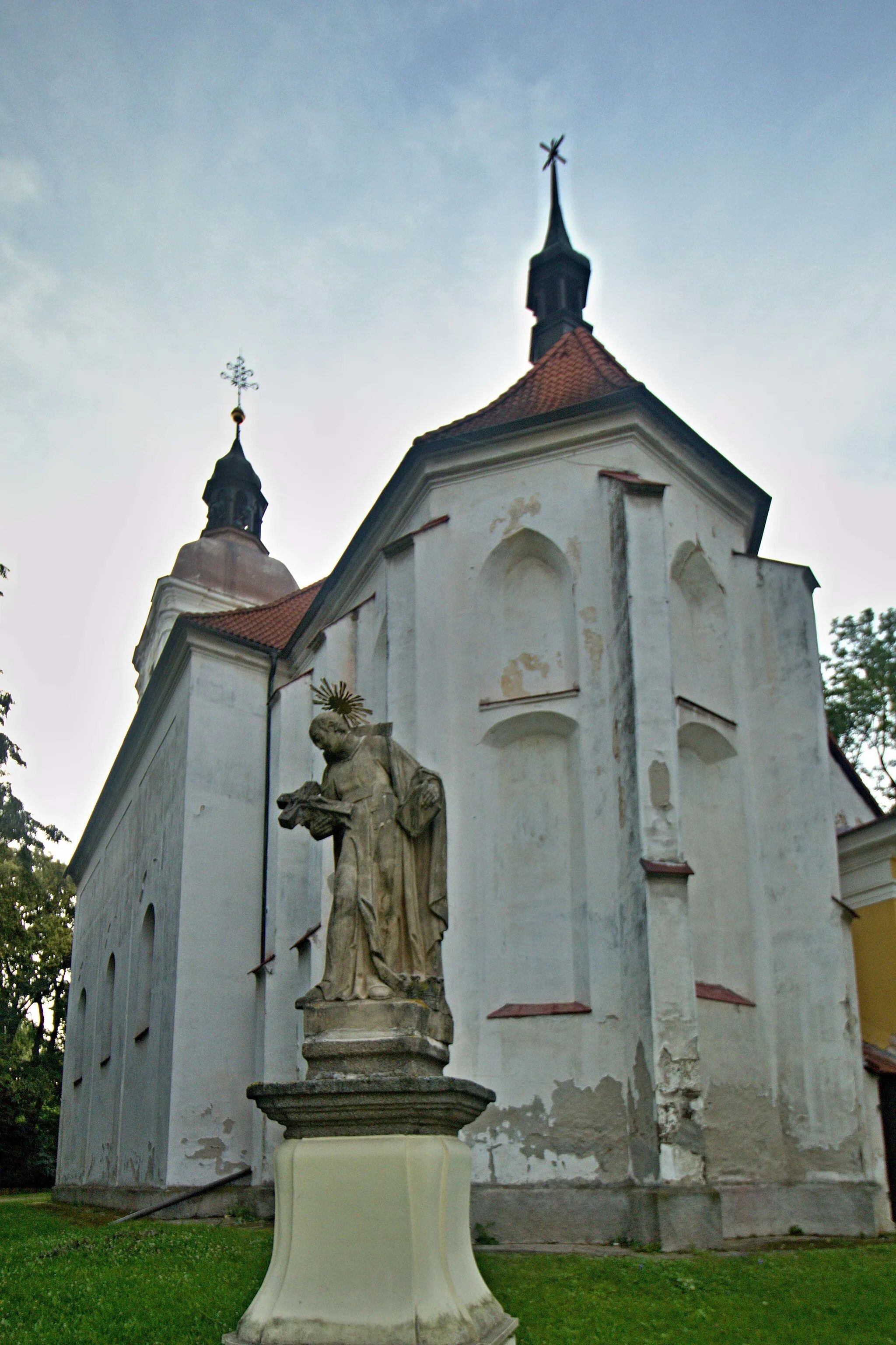 Photo showing: Chotoviny, okres Tábor, kostel sv. Petra a Pavla