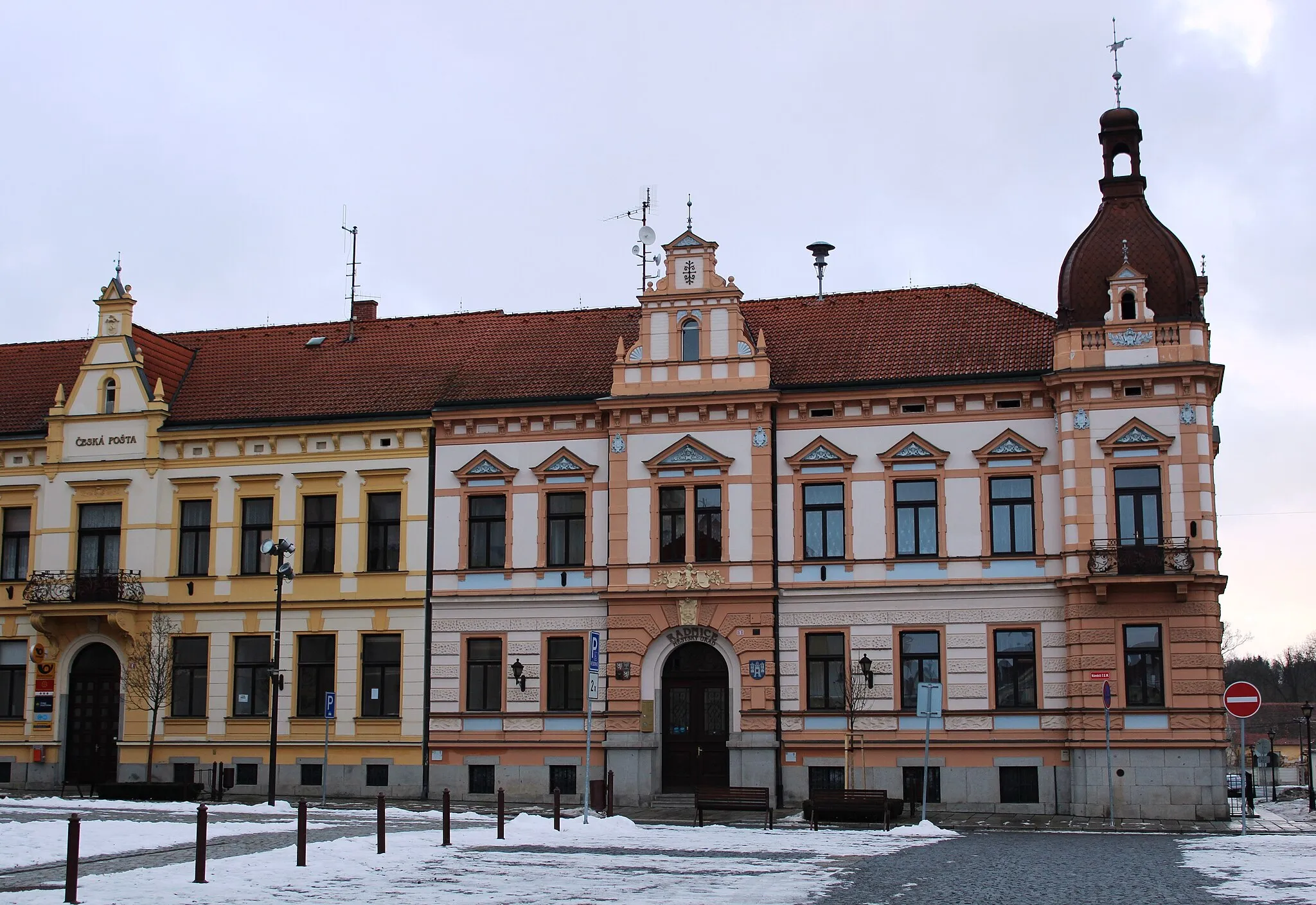 Photo showing: Radnice. Dobřany v okrese Plzeň-jih, kraj Plzeňský. Česká republika.