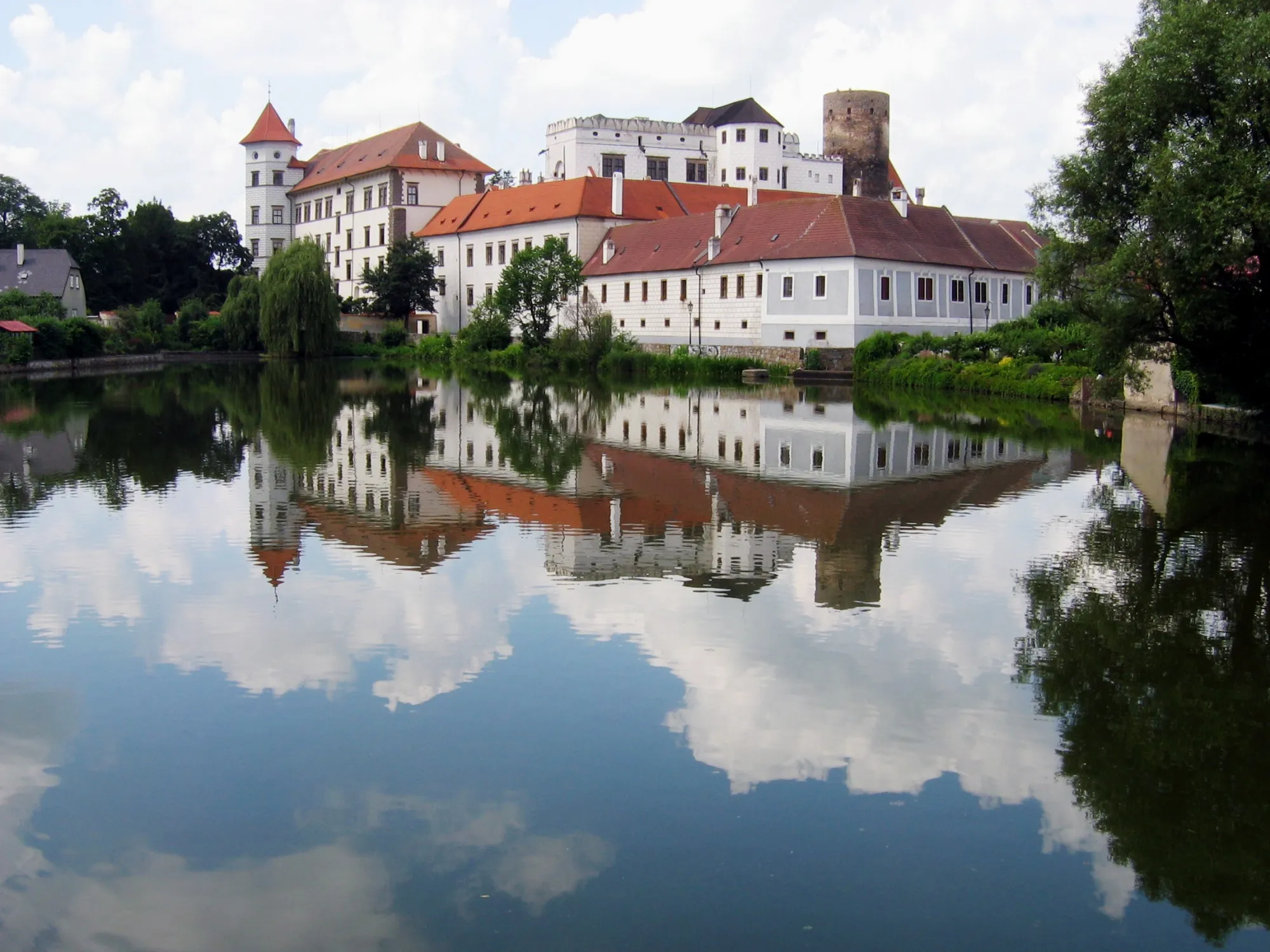 Photo showing: Jindřichův Hradec castle (Neuhaus castle) in the South Bohemian Region