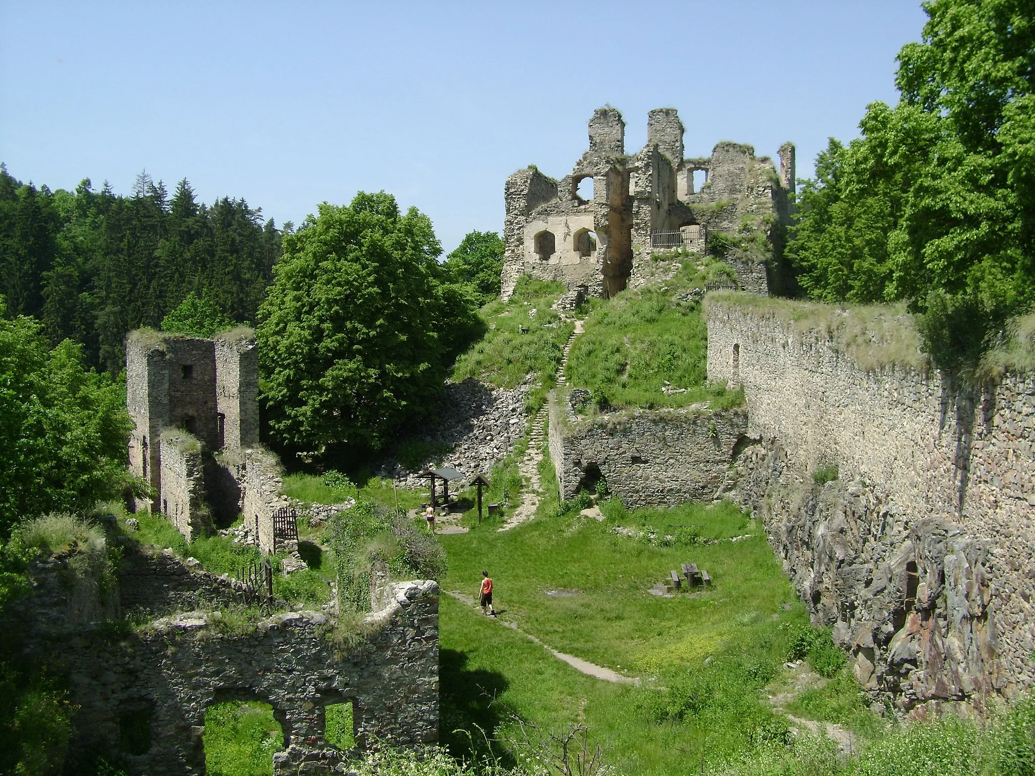 Photo showing: Dívčí kámen Castle ruin near Křemže, Český Krumlov District, Czech Republic