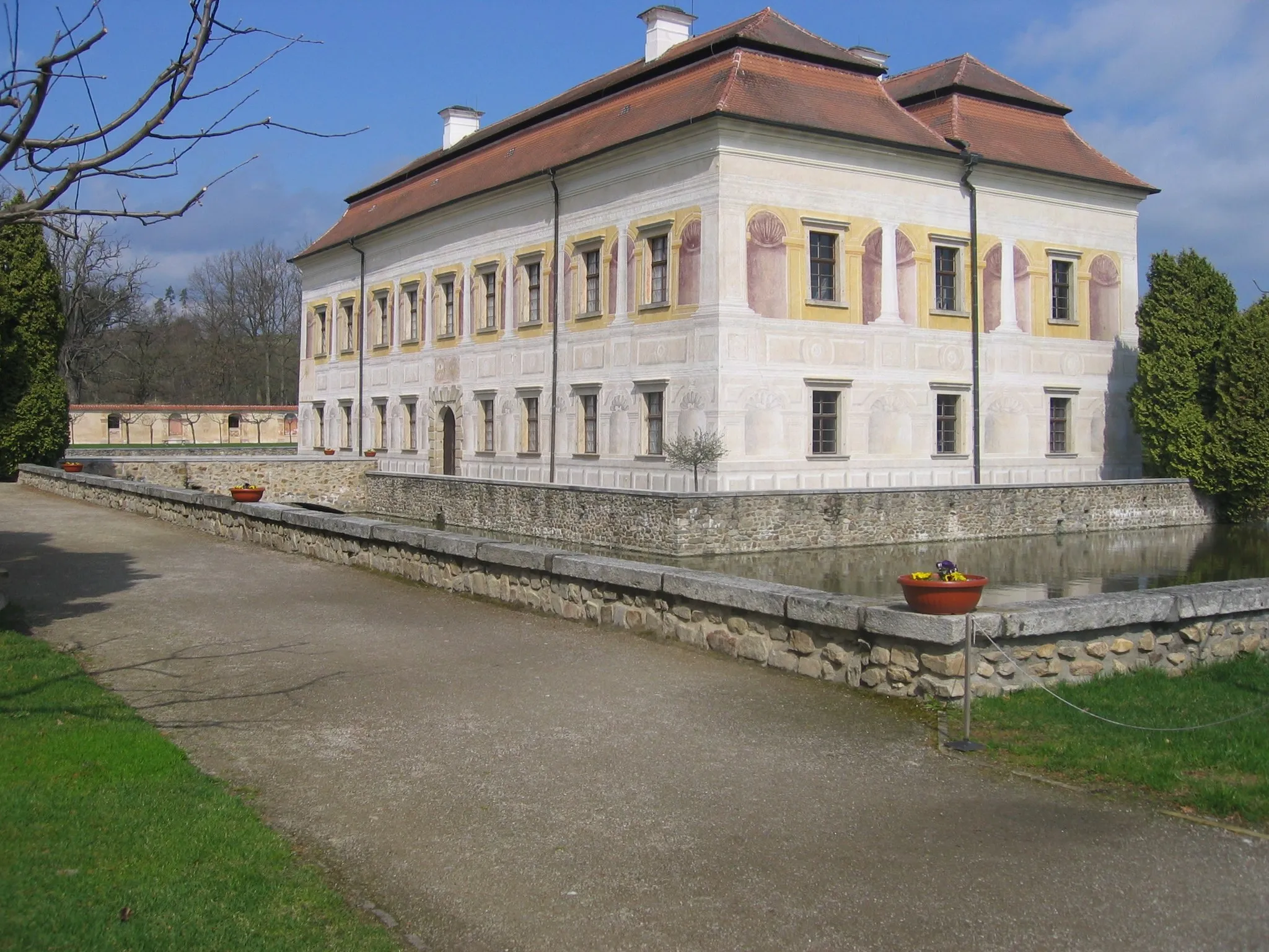 Photo showing: Castle Kratochvíle - front view