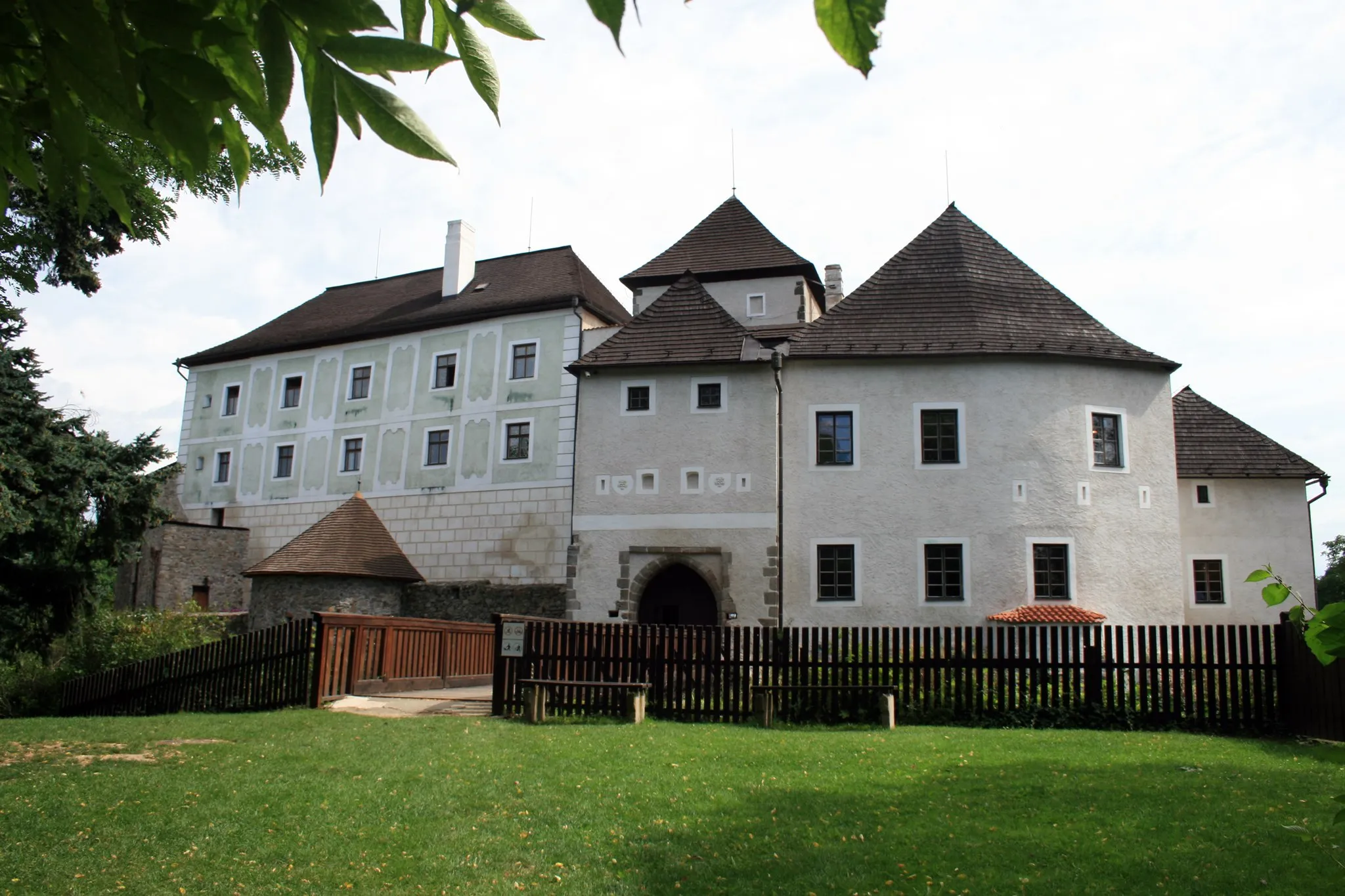 Photo showing: Old castle in Nové Hrady, South Bohemia, Czech Republic