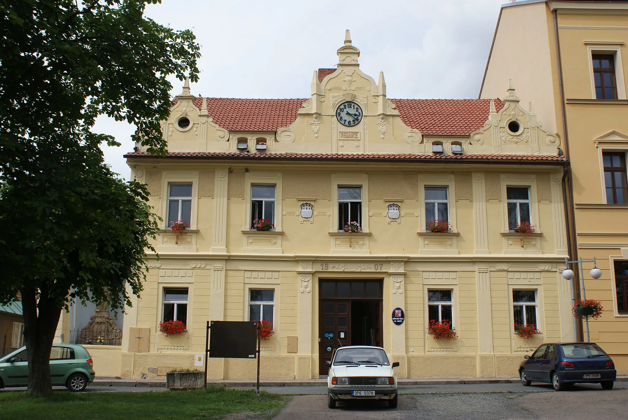 Photo showing: Spálené Poříčí, a town in Plzeň-South District, Czech Rep., the town-hall.