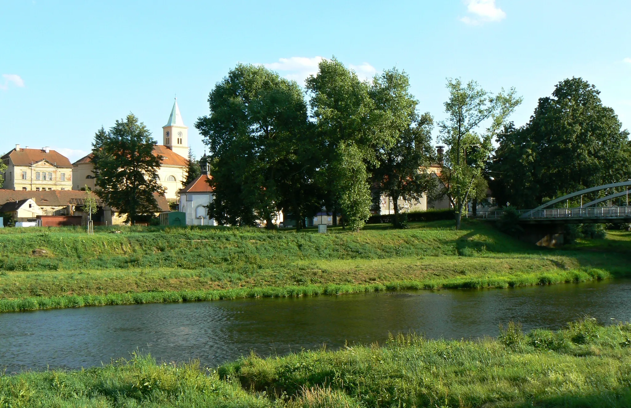 Photo showing: River Radbuza in town Stod in Plzeň-South District