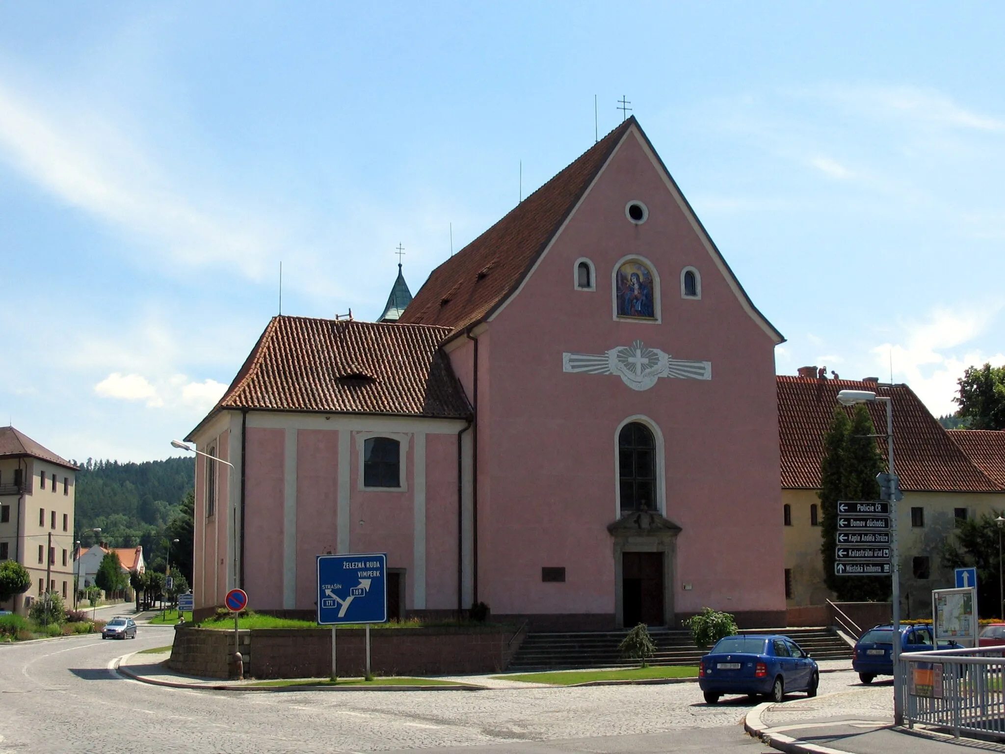 Photo showing: Saint Felix church and Chapuchin monastery in Sušice, Plzeň Region, Czech Republic