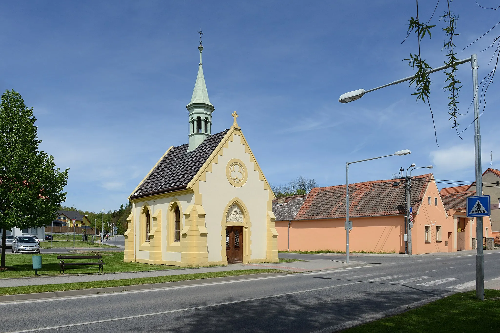 Photo showing: Tlučenská kaple