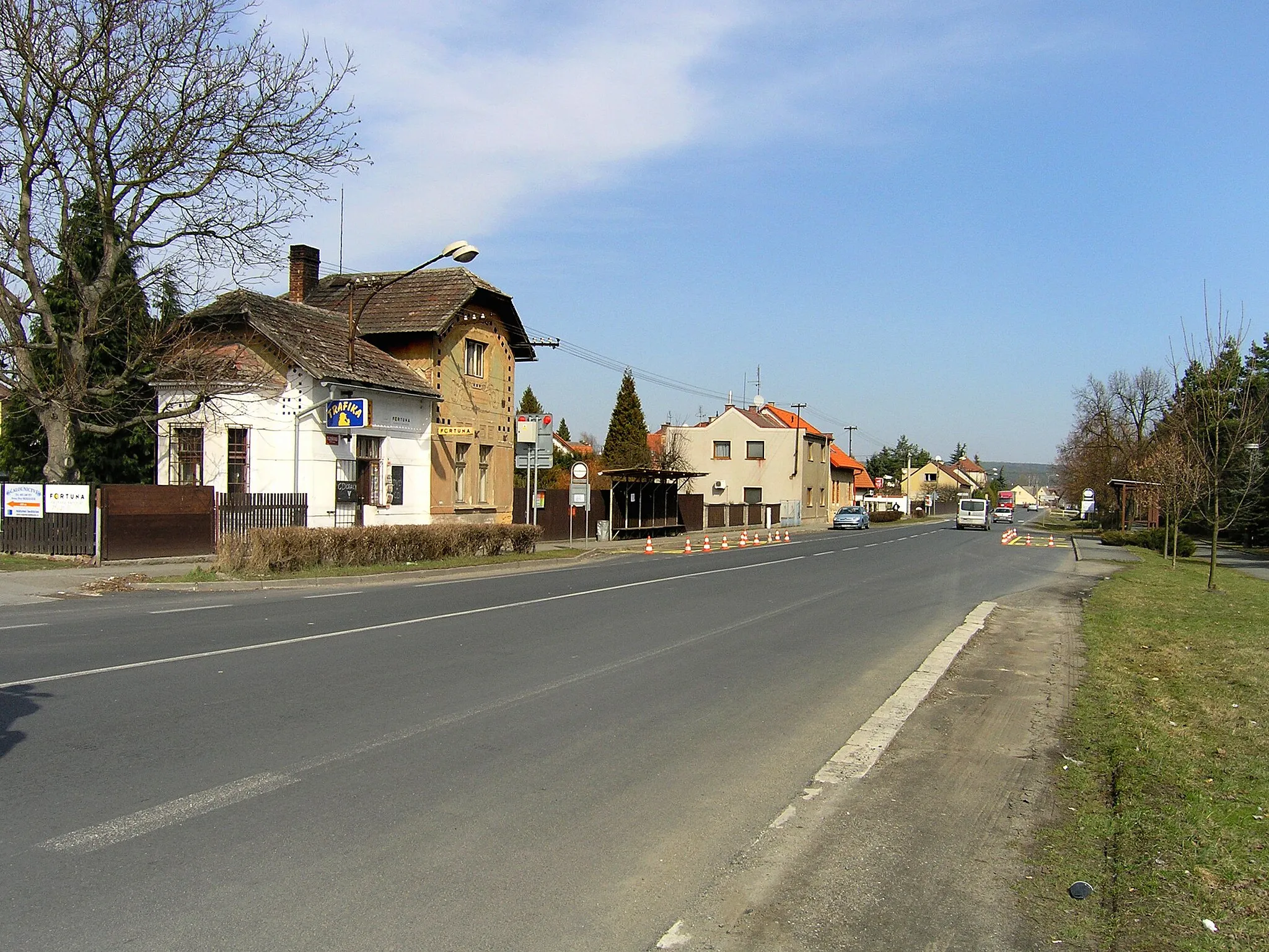 Photo showing: Plzeňská street in the south part of Třemošná, Czech Republic