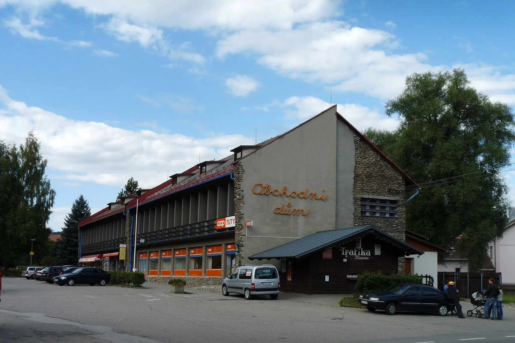 Photo showing: Supermarket in the village and municipality of Zdíkov in Prachatice District, Czech Republic.