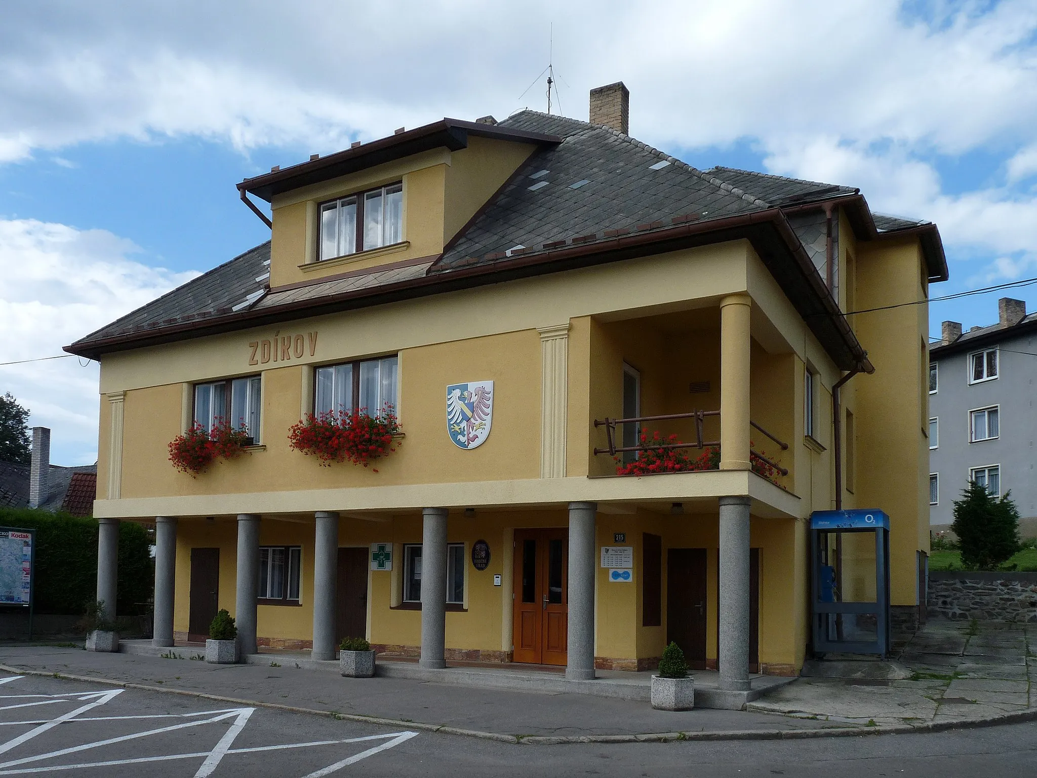 Photo showing: Municipal office building in the village and municipality of Zdíkov in Prachatice District, Czech Republic.