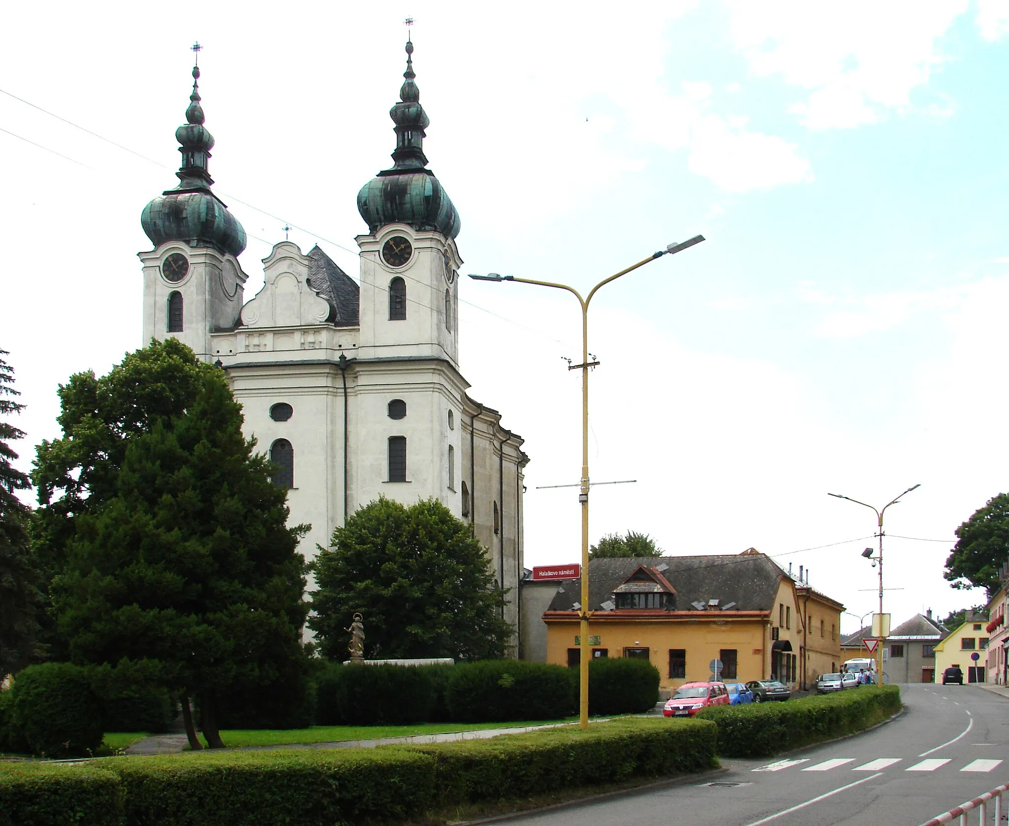 Photo showing: Kostel Nanebevzetí Panny Marie v Budišově nad Budišovkou.
