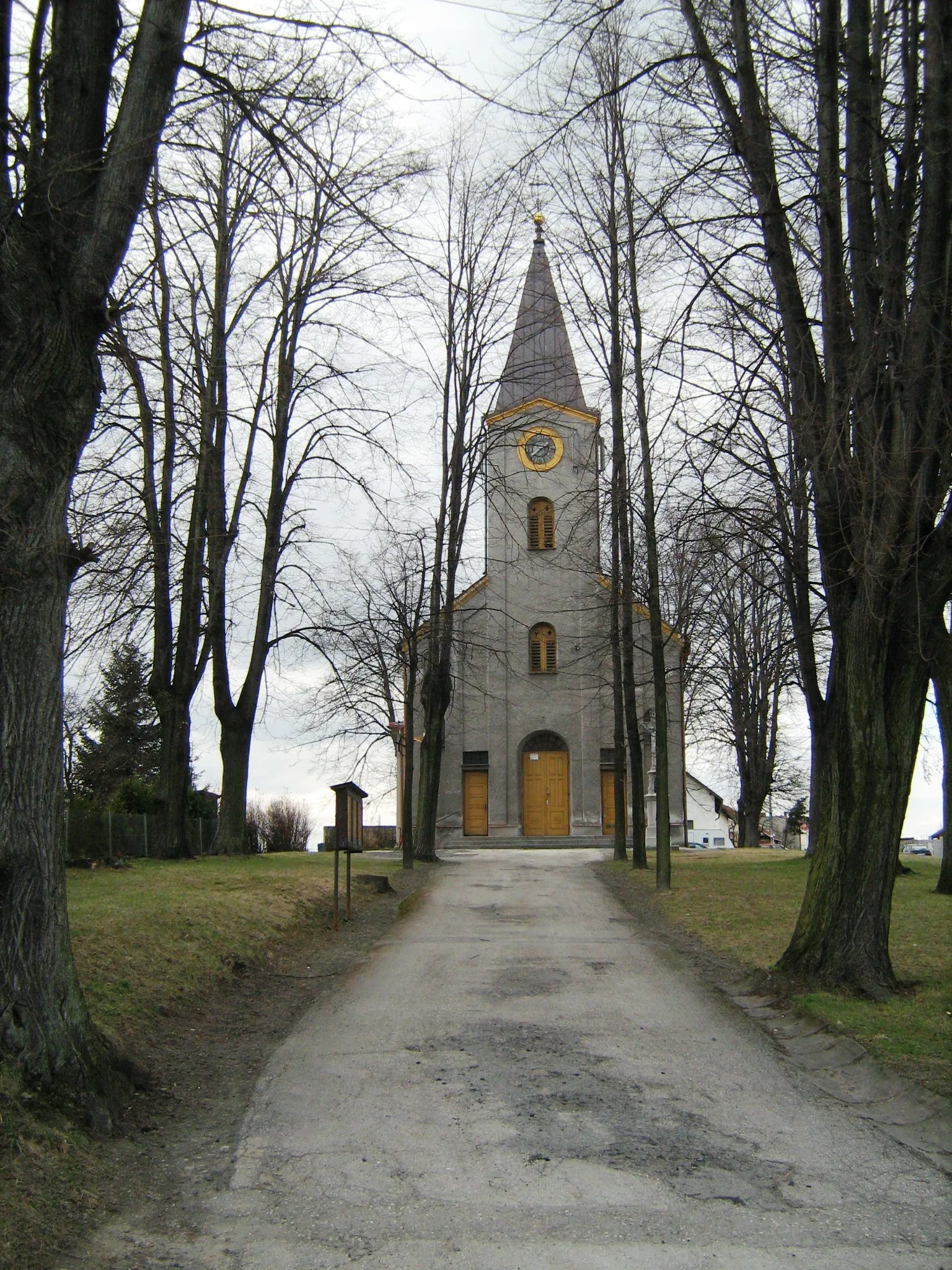 Photo showing: Church of Saints John and Paul (Krmelín)