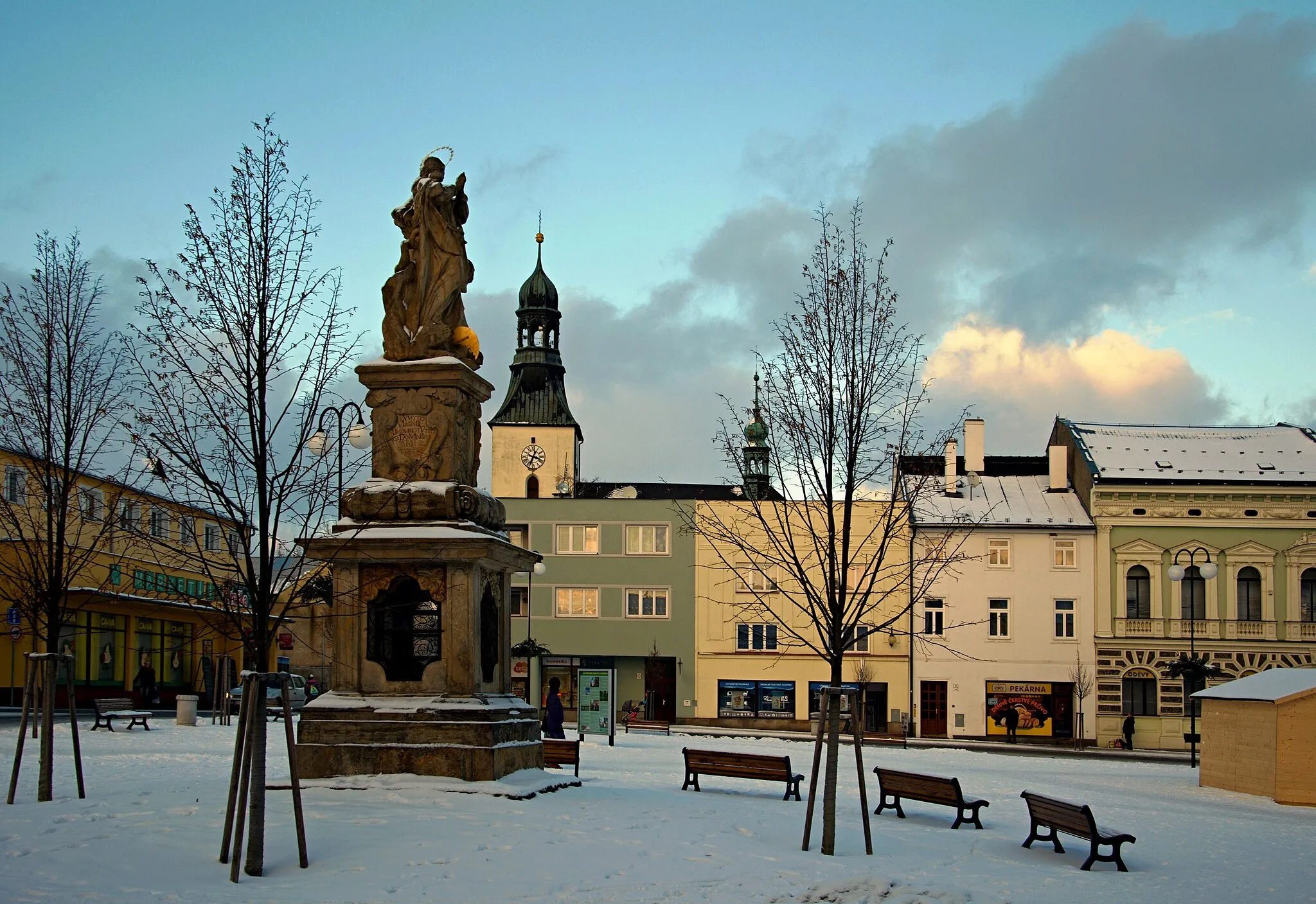 Photo showing: Mariánský sloup na Náměstí Míru v Rýmařově