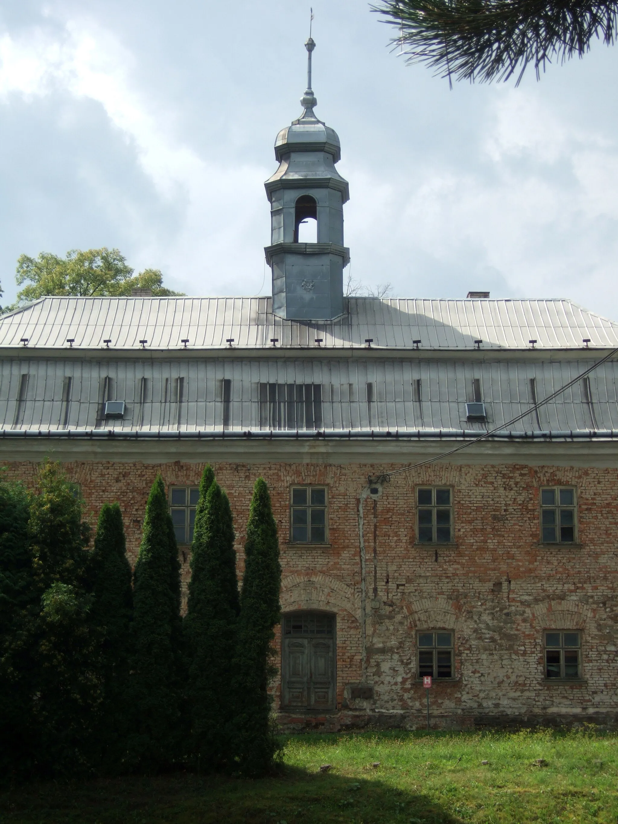 Photo showing: Studénka, Old Manor, central (renaissance) part, view from NE