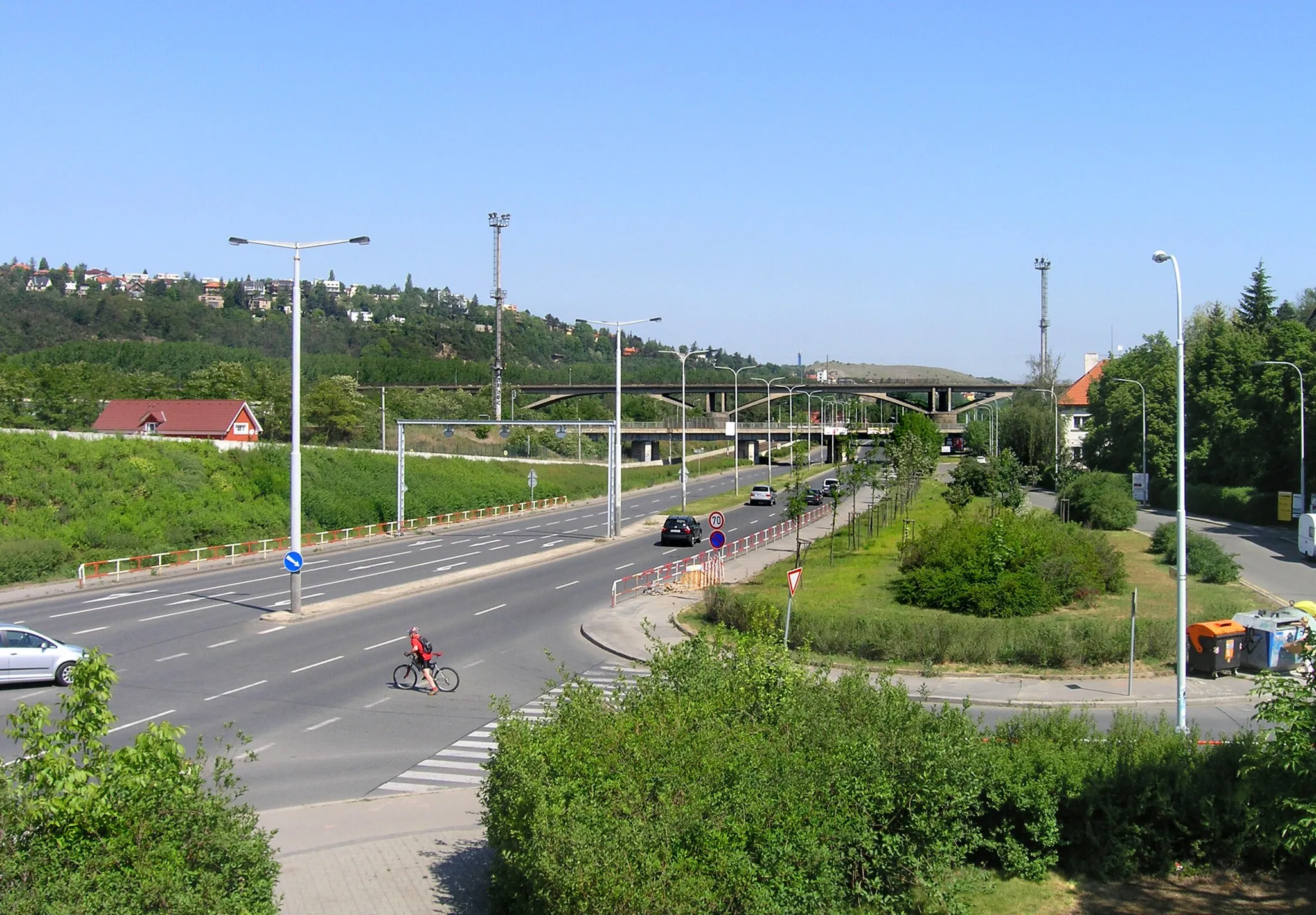 Photo showing: Modřanská street at Hodkovičky, Prague