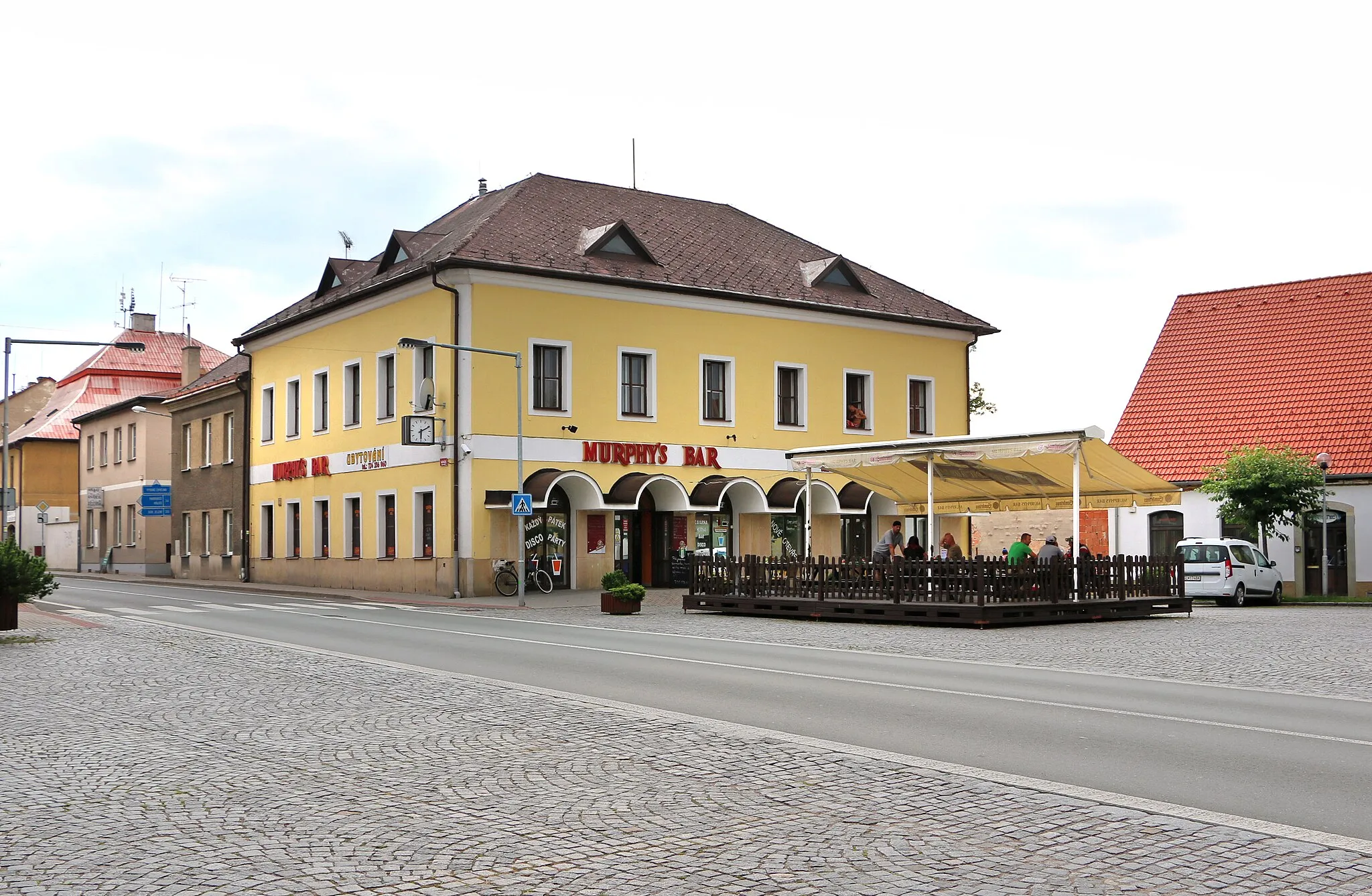 Photo showing: Náměstí square in Borohrádek, Czech Republic.