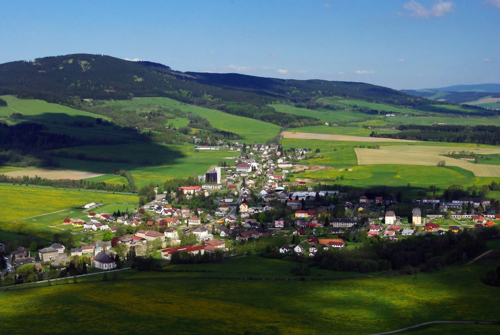 Photo showing: A view of Cervena Voda in Czechia.