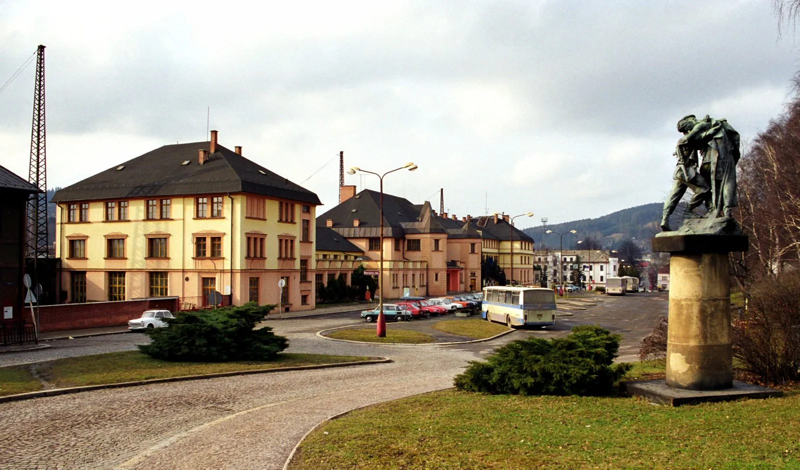 Photo showing: The railway station building in Česká Třebová from 1924.