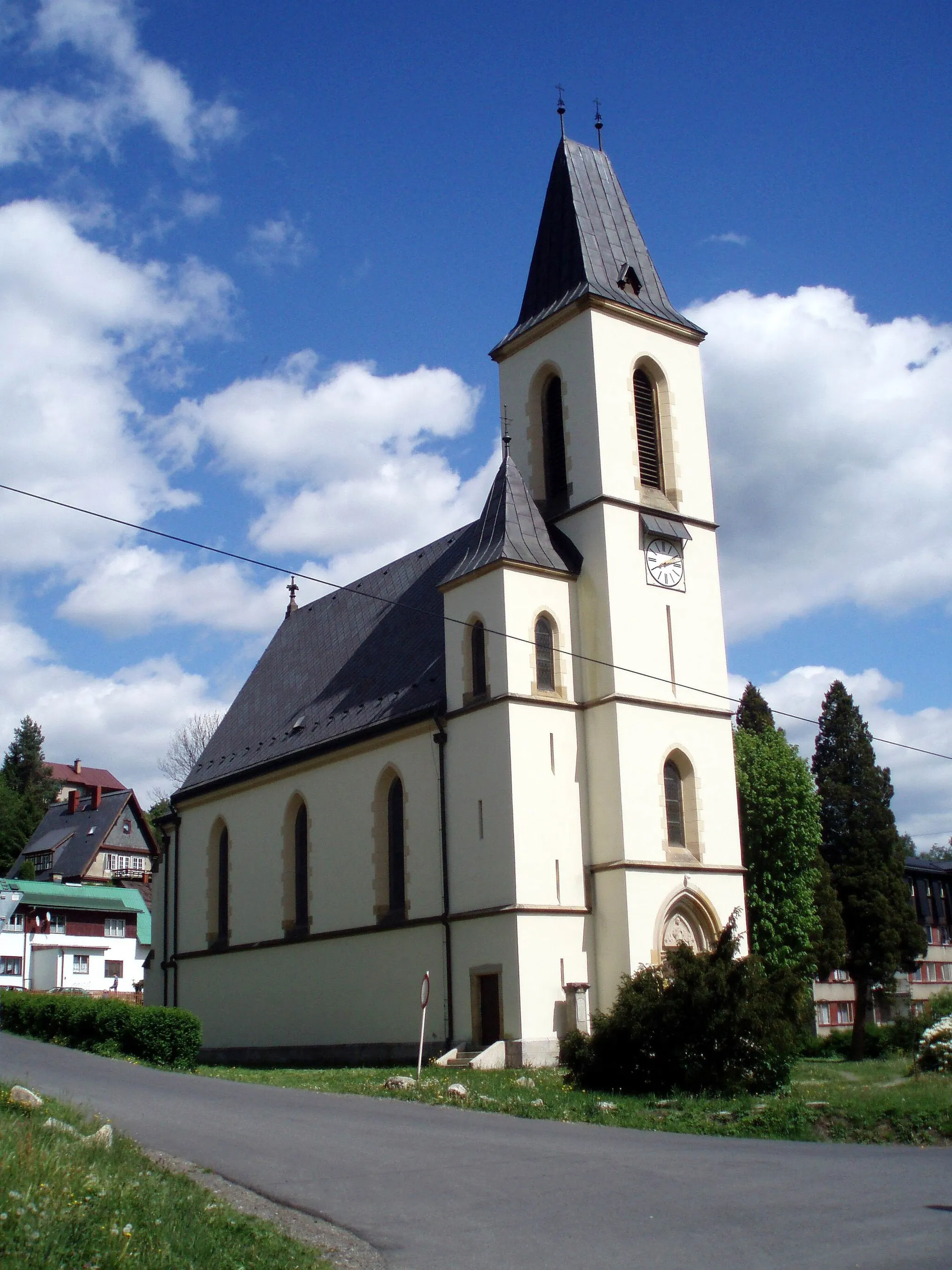 Photo showing: Roman Catholic church of the Assumption of Virgin Mary in Desná