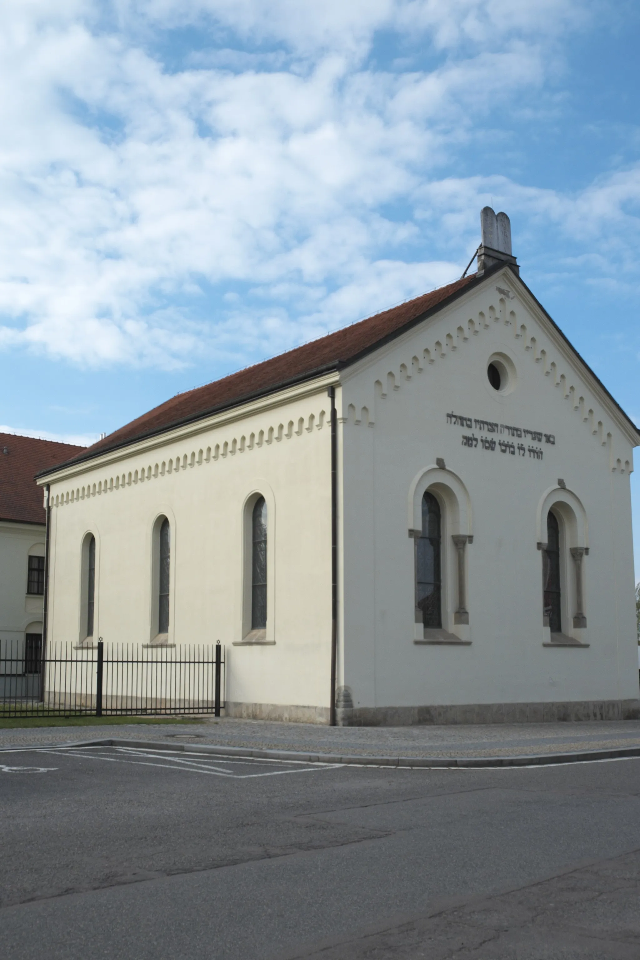 Photo showing: Synagoge in Heřmanův Městec im Okres Chrudim in der Pardubitzer Region (Pardubický kraj, Tschechien)