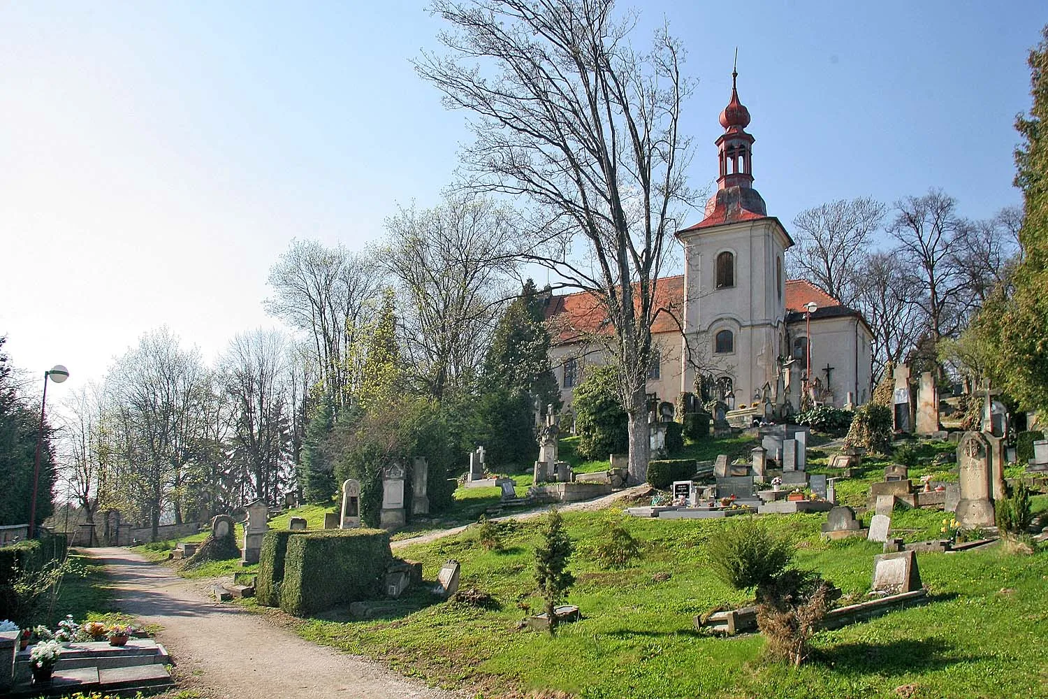 Photo showing: Saint Gotthard church on a hill of the same name near Hořice, Jičín District, Czech Republic.