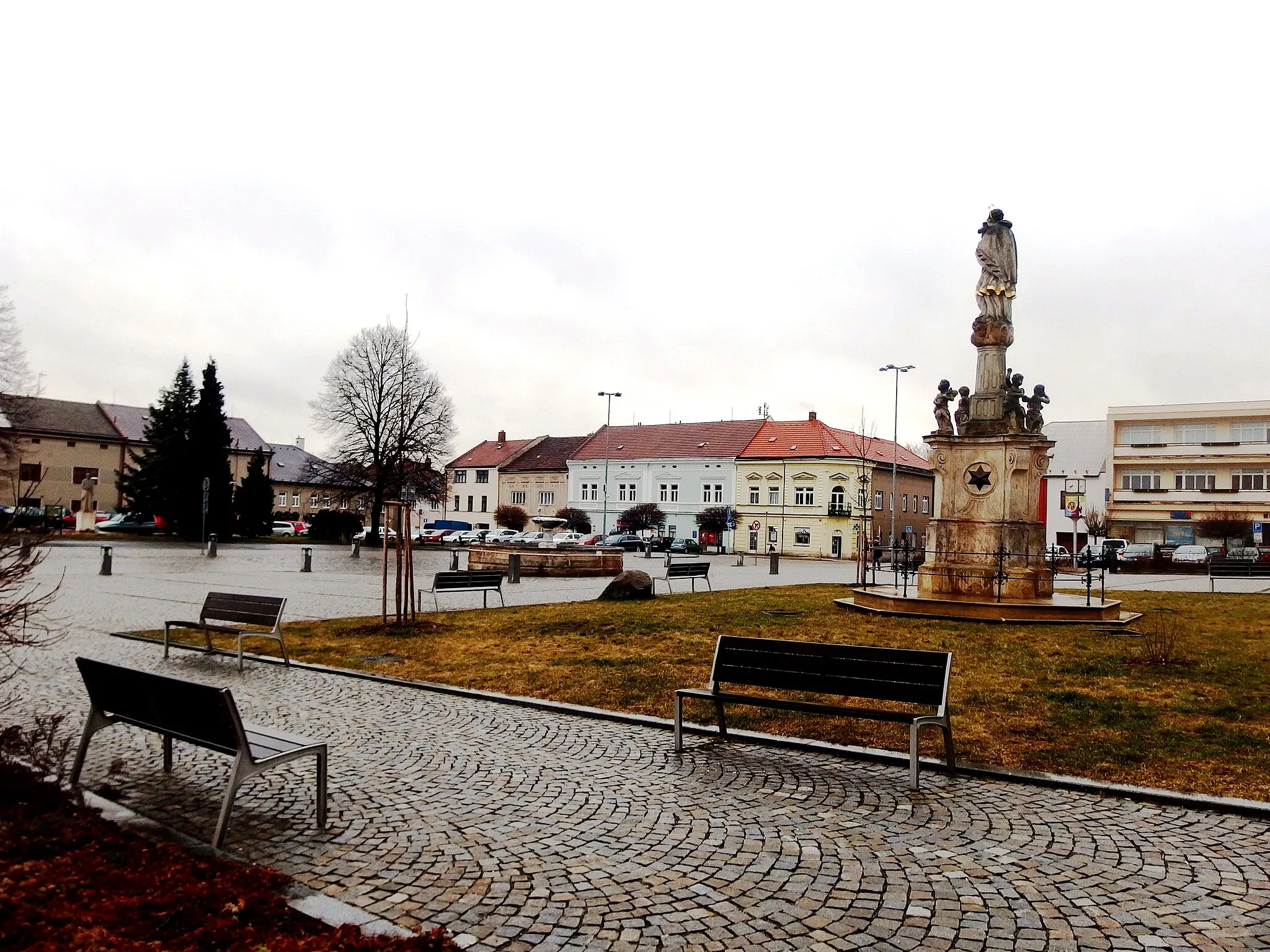 Photo showing: Jevíčko, Svitavy District, Czechia. Main square.