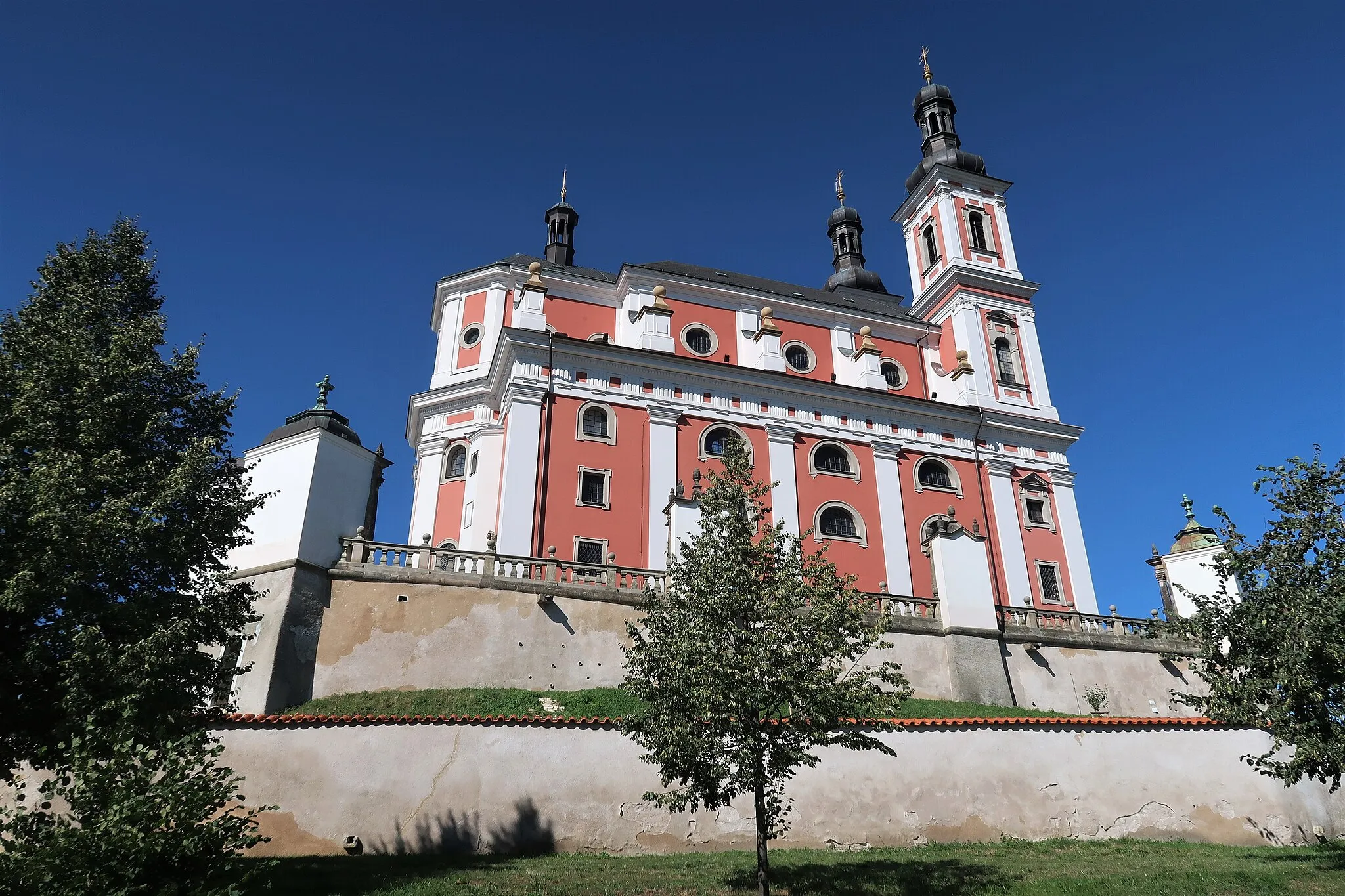 Photo showing: Poutní chrám Panny Marie Pomocné na Chlumku v Luži