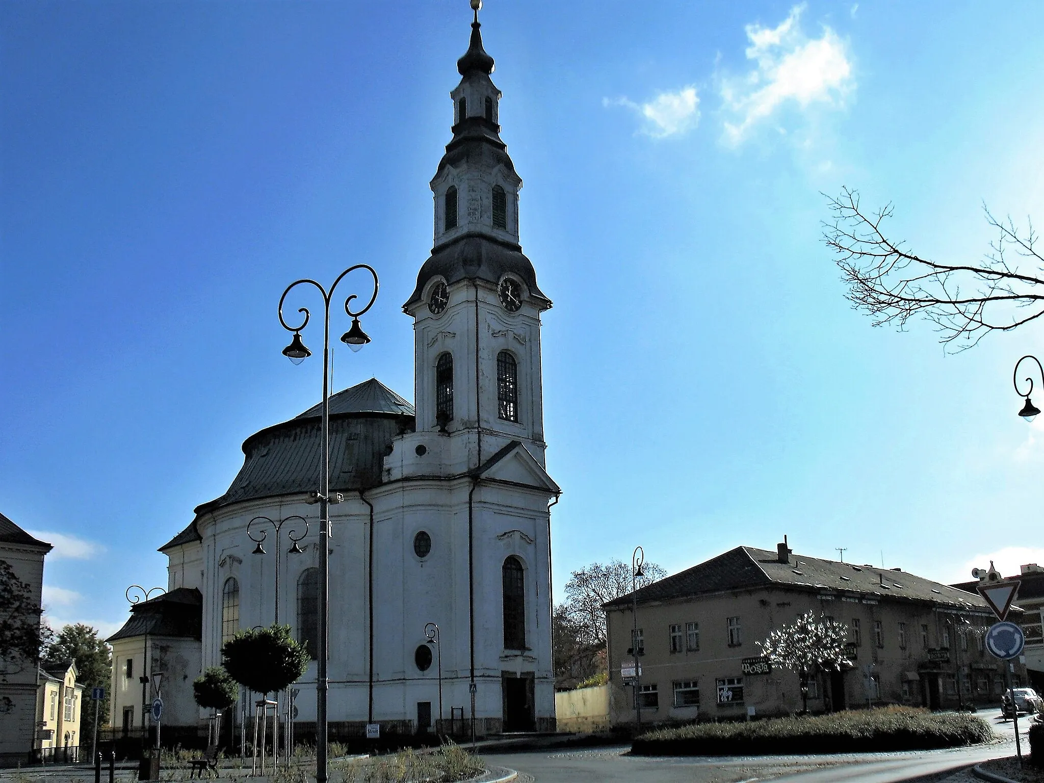 Photo showing: Glass tree in Nový Bor, Czech Republic