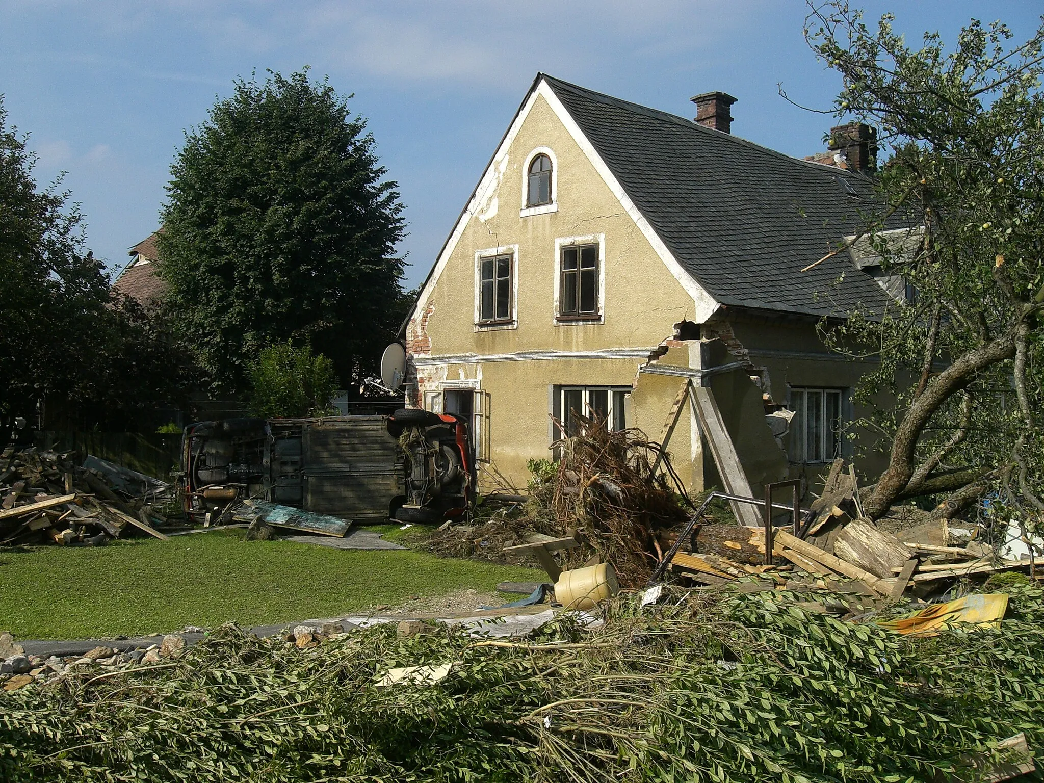 Photo showing: Raspenava village two days after floods in 2010, Liberec District, Czech Republic