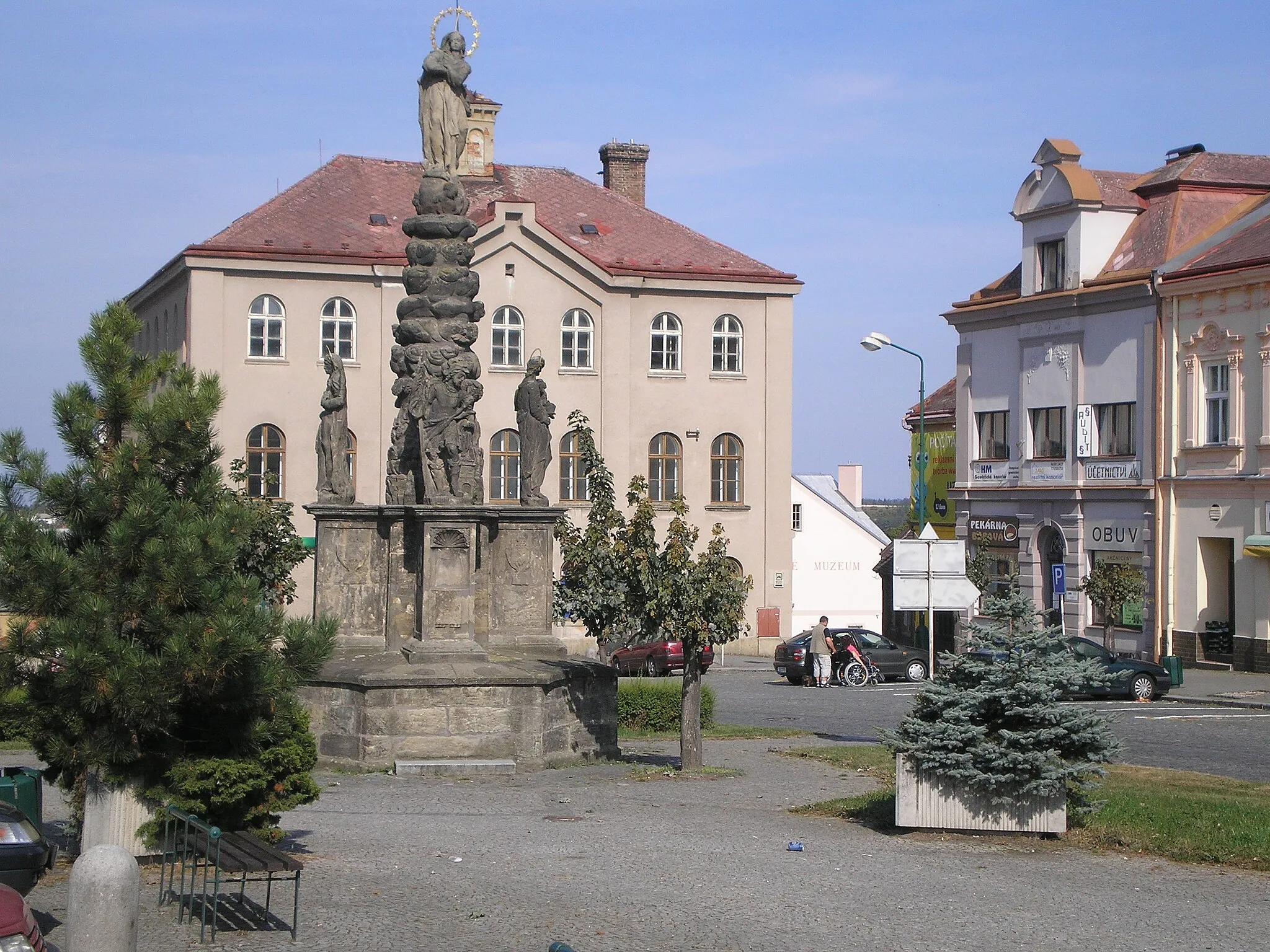 Photo showing: Marian column Skuteč