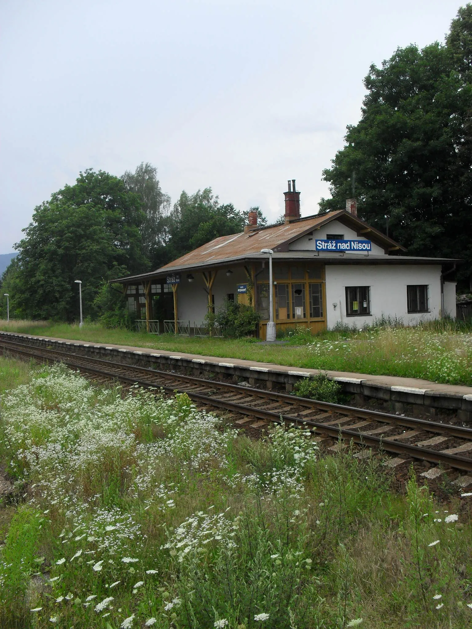 Photo showing: Železniční zastávka ve Stráži nad Nisou
