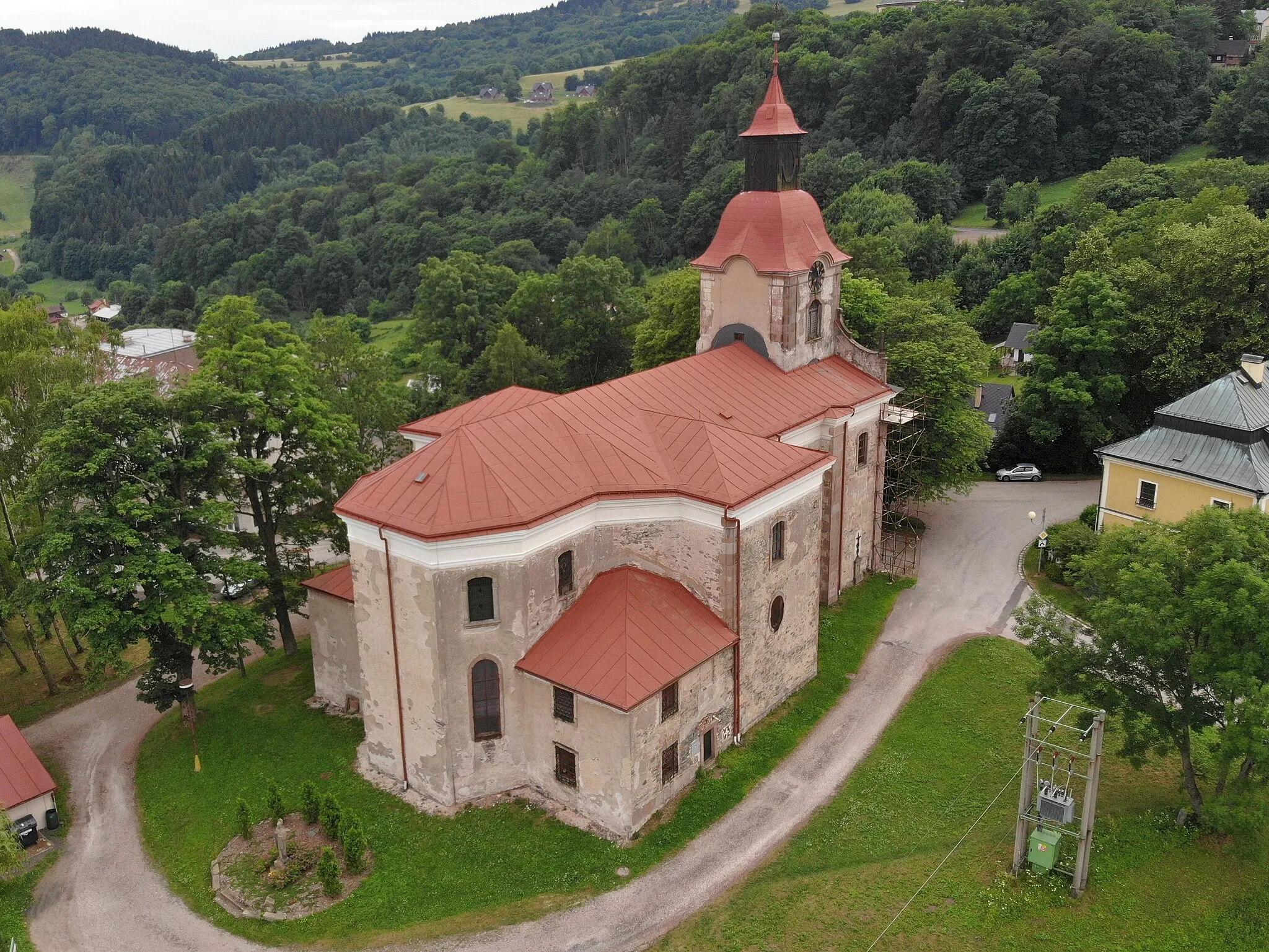 Photo showing: Hřbitov v Žacléři, kostel v Žacléři