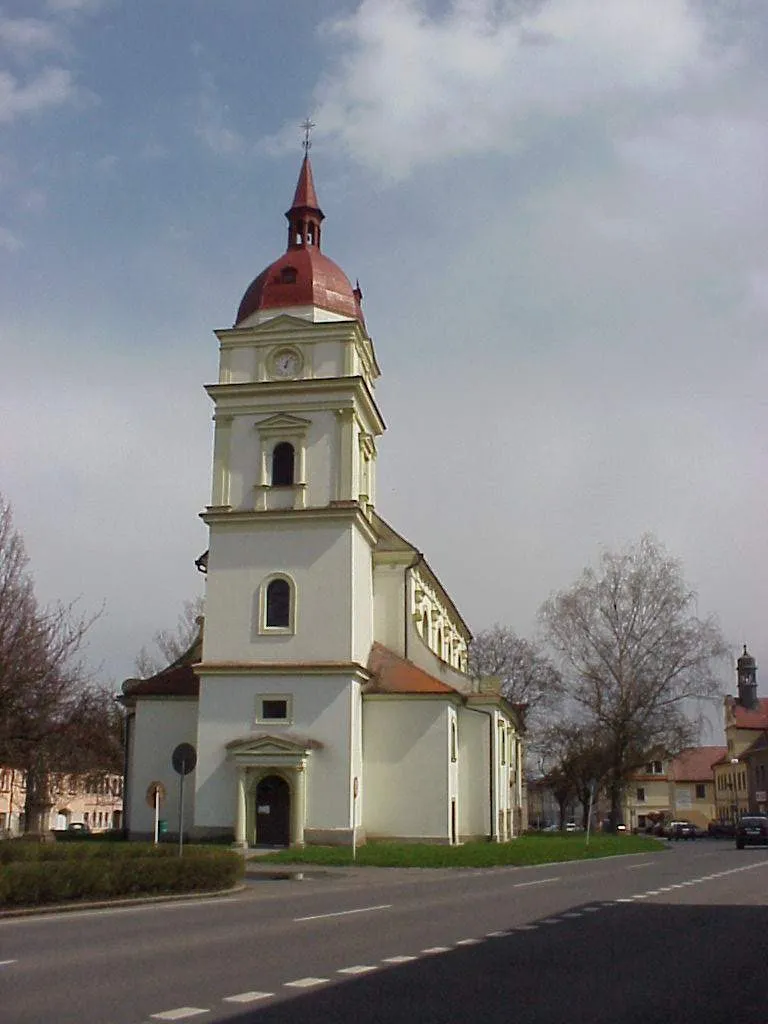Photo showing: Church of the Nativity of the Virgin Mary in Chabařovice, Ústí nad labem District, Czech Republic.