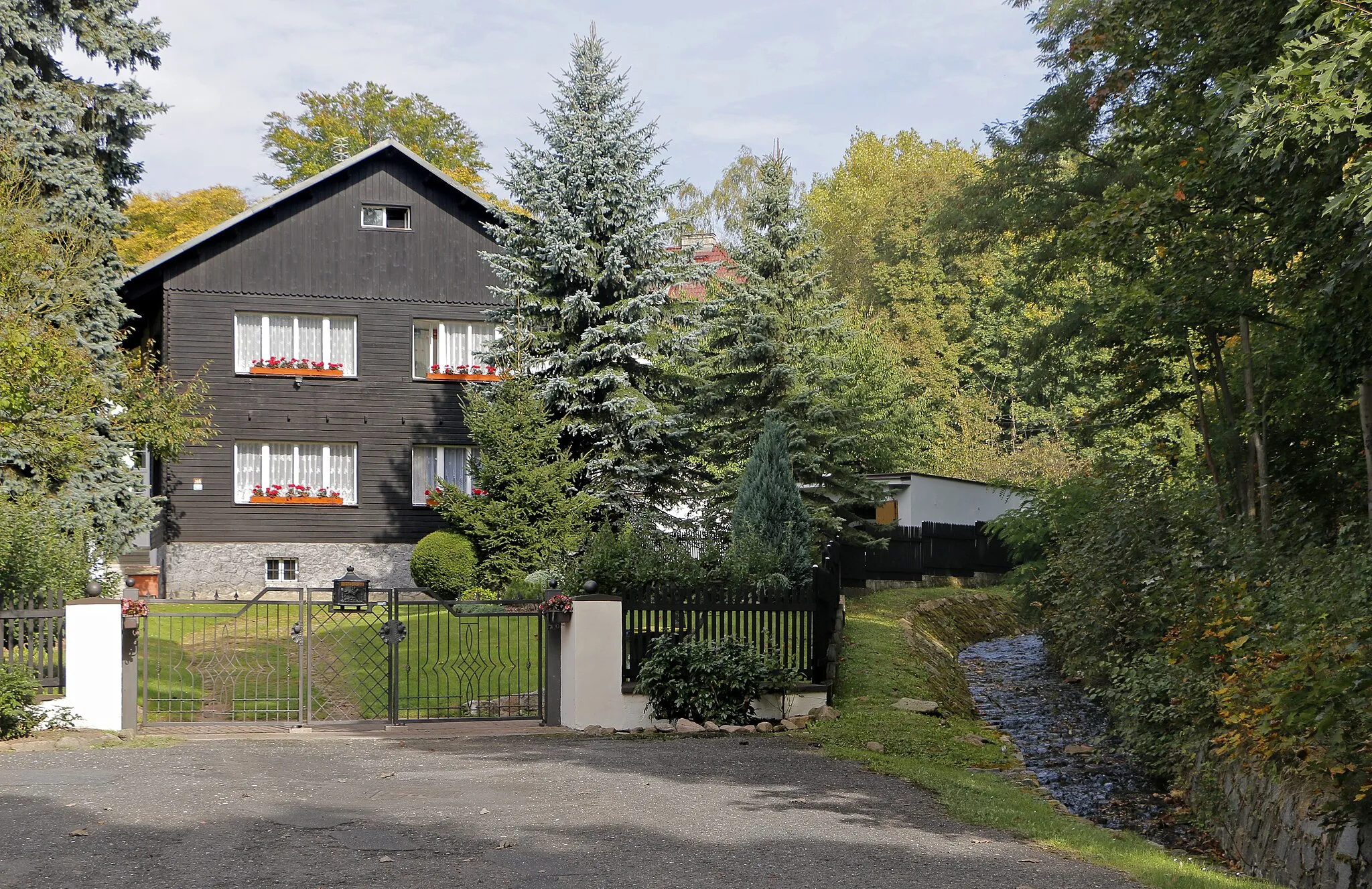 Photo showing: Na Konečnéstreet at Dubí, Czech Republic.