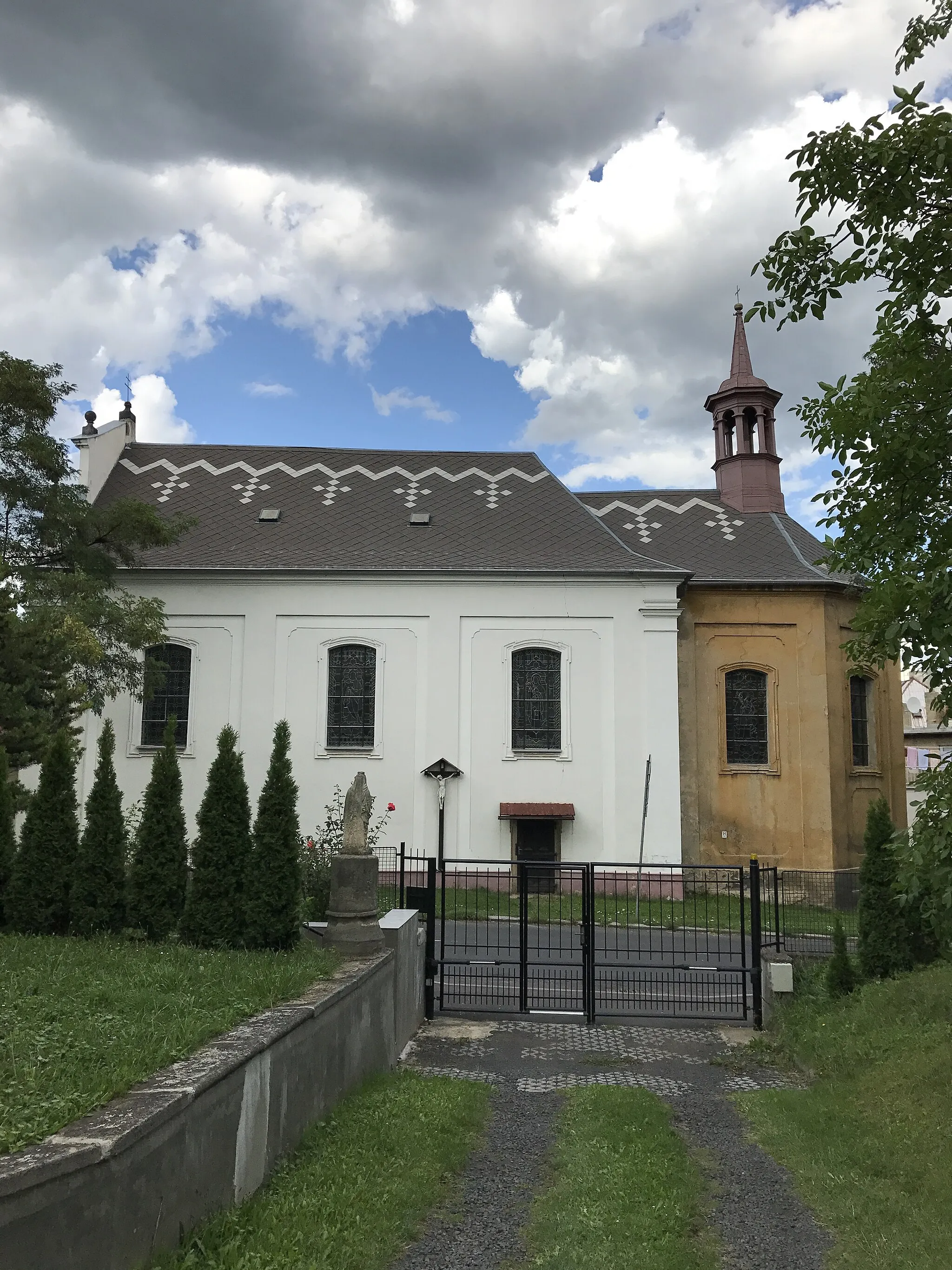 Photo showing: Kostel sv. Valentina v Novosedlicích
