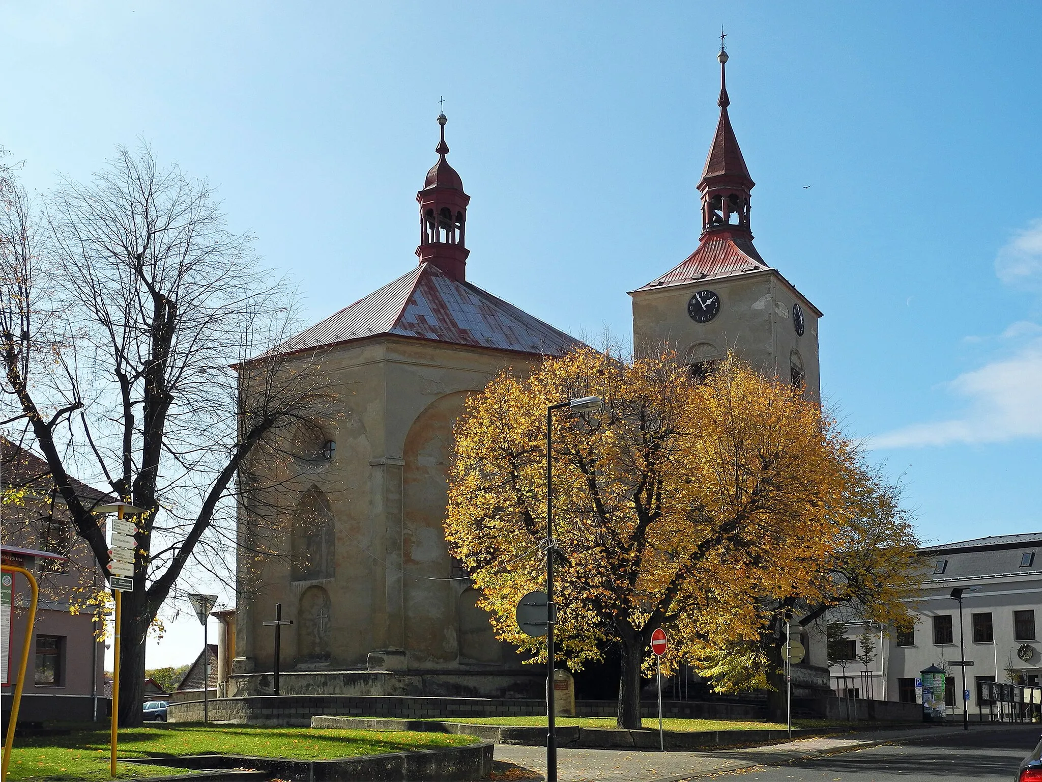 Photo showing: Pfarrkirche Maria Geburt in Trebnitz (Třebenice)