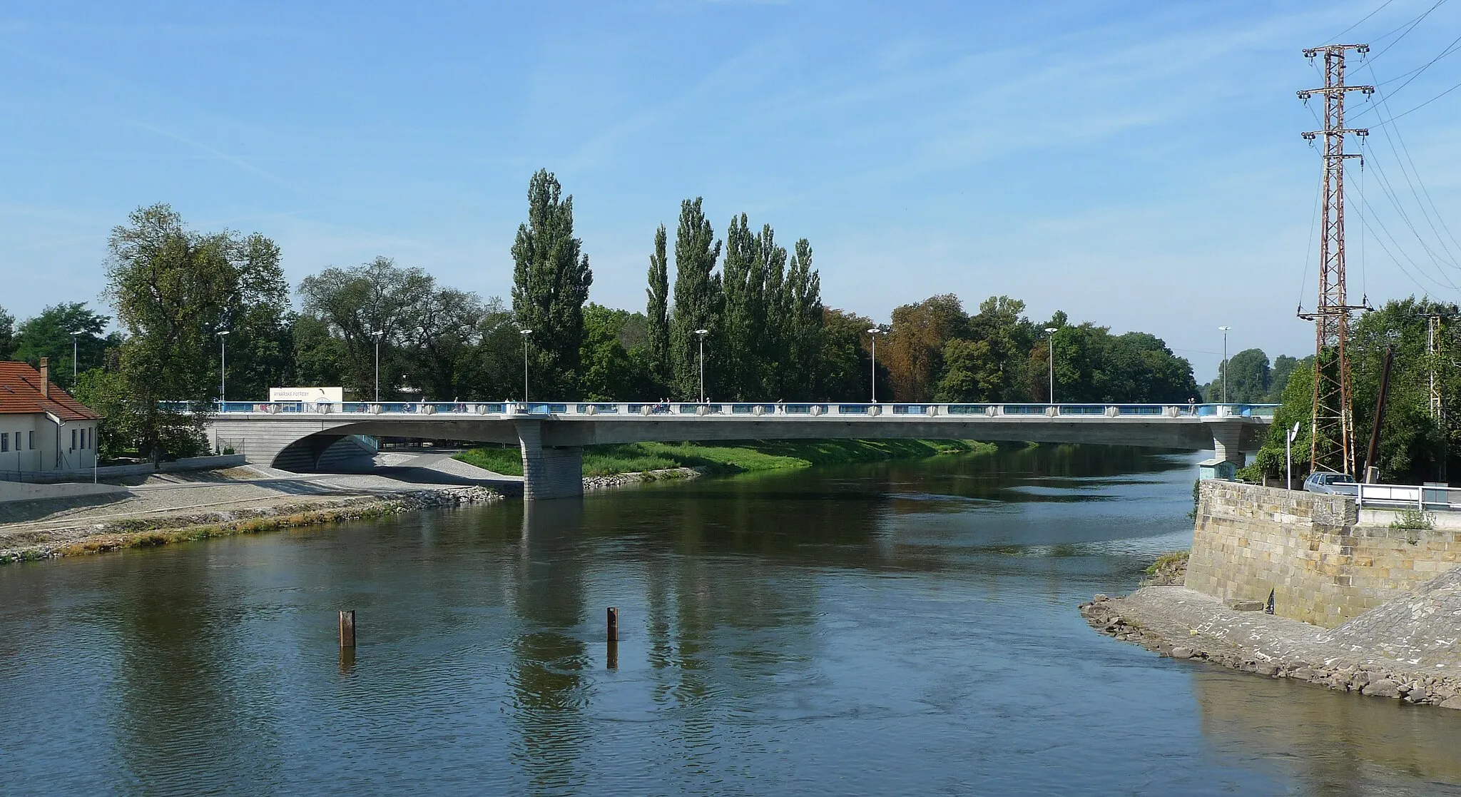 Photo showing: New bridge ower Elbe river in Brandýs nad Labem-Stará Boleslav, the Czech Republic.